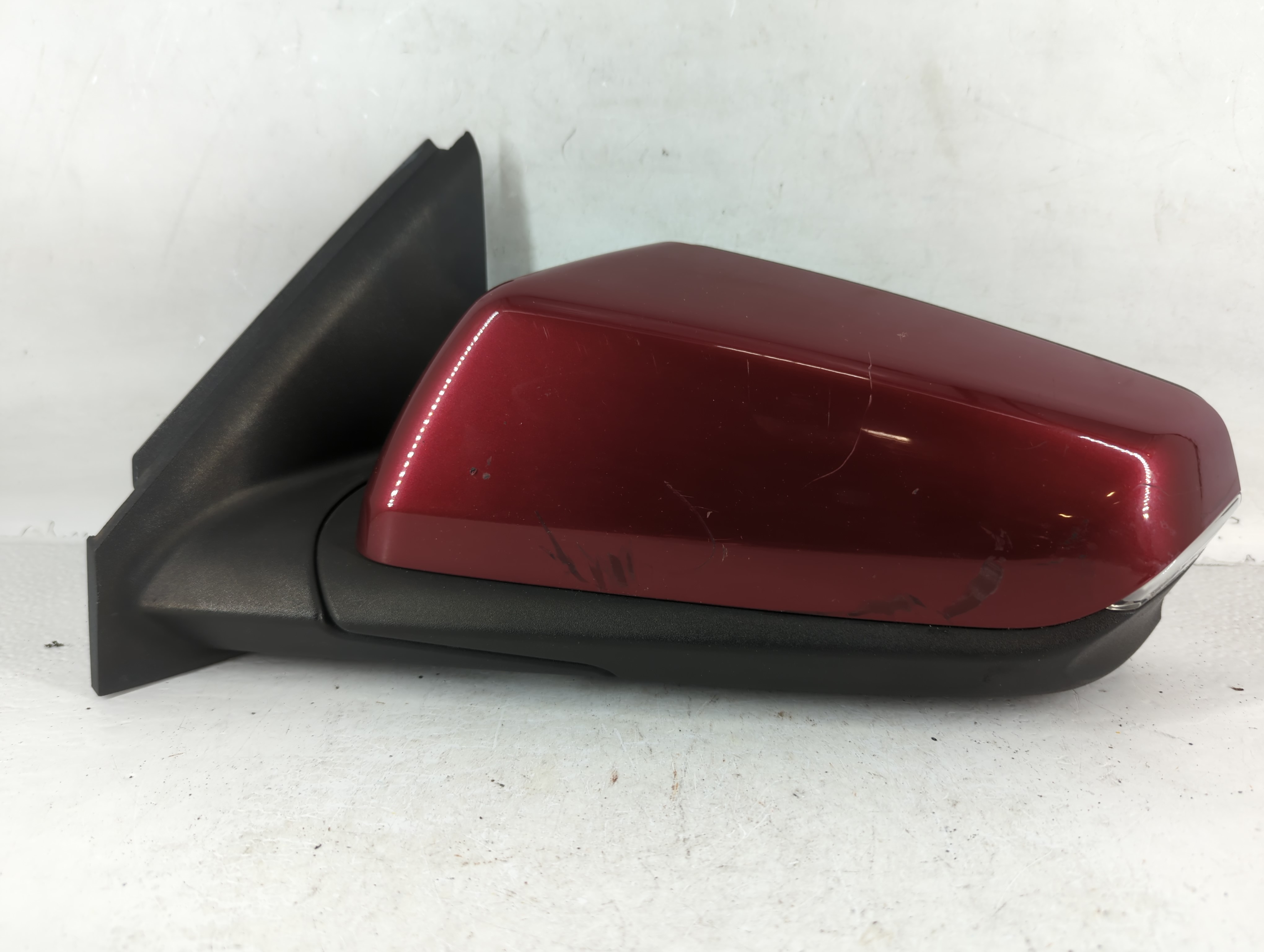 2018-2022 Chevrolet Equinox Driver Left Side View Power Door Mirror Red 768122 - Oemusedautoparts1.com