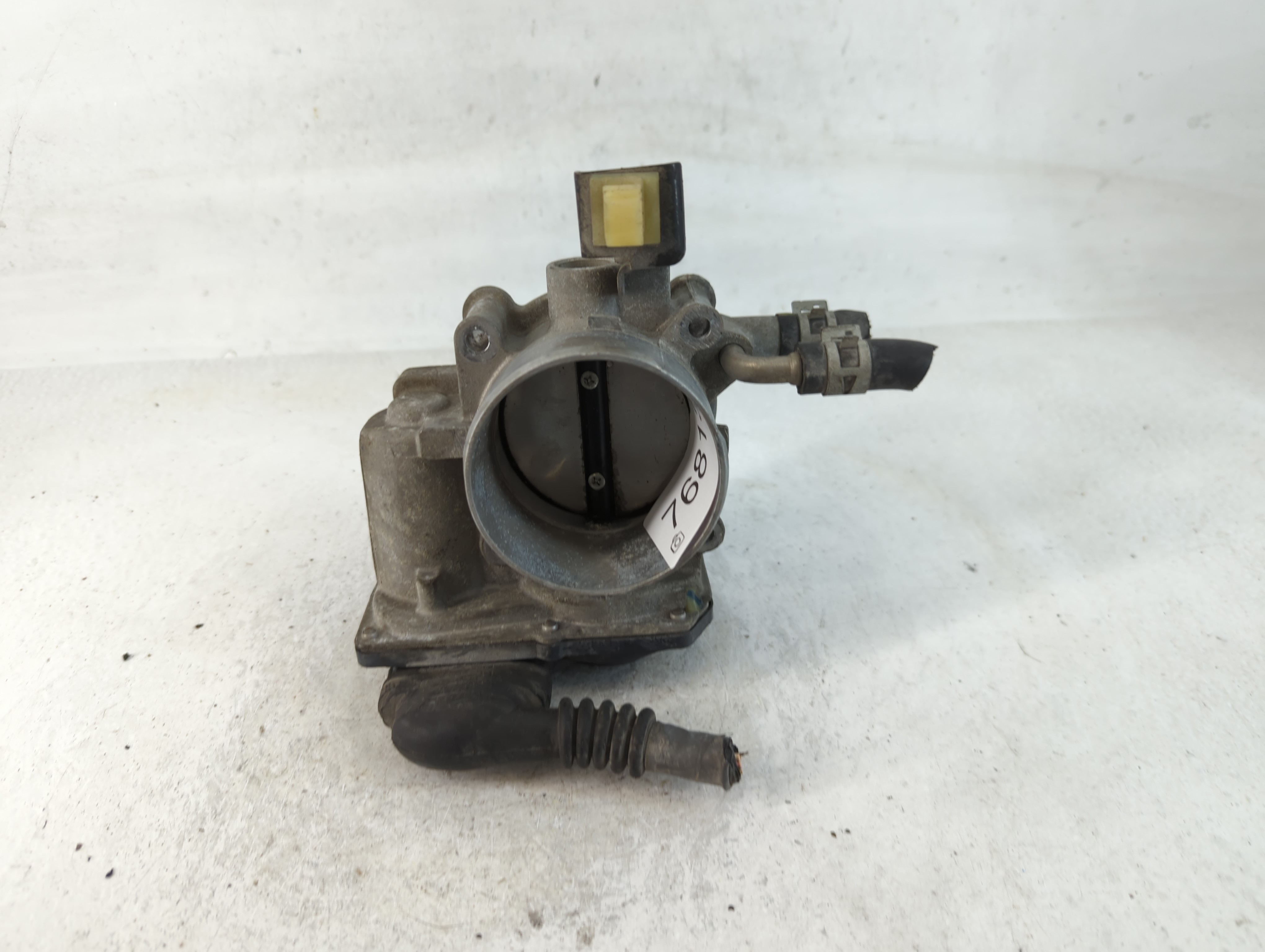 2010-2017 Toyota Camry Throttle Body 768137 - Oemusedautoparts1.com