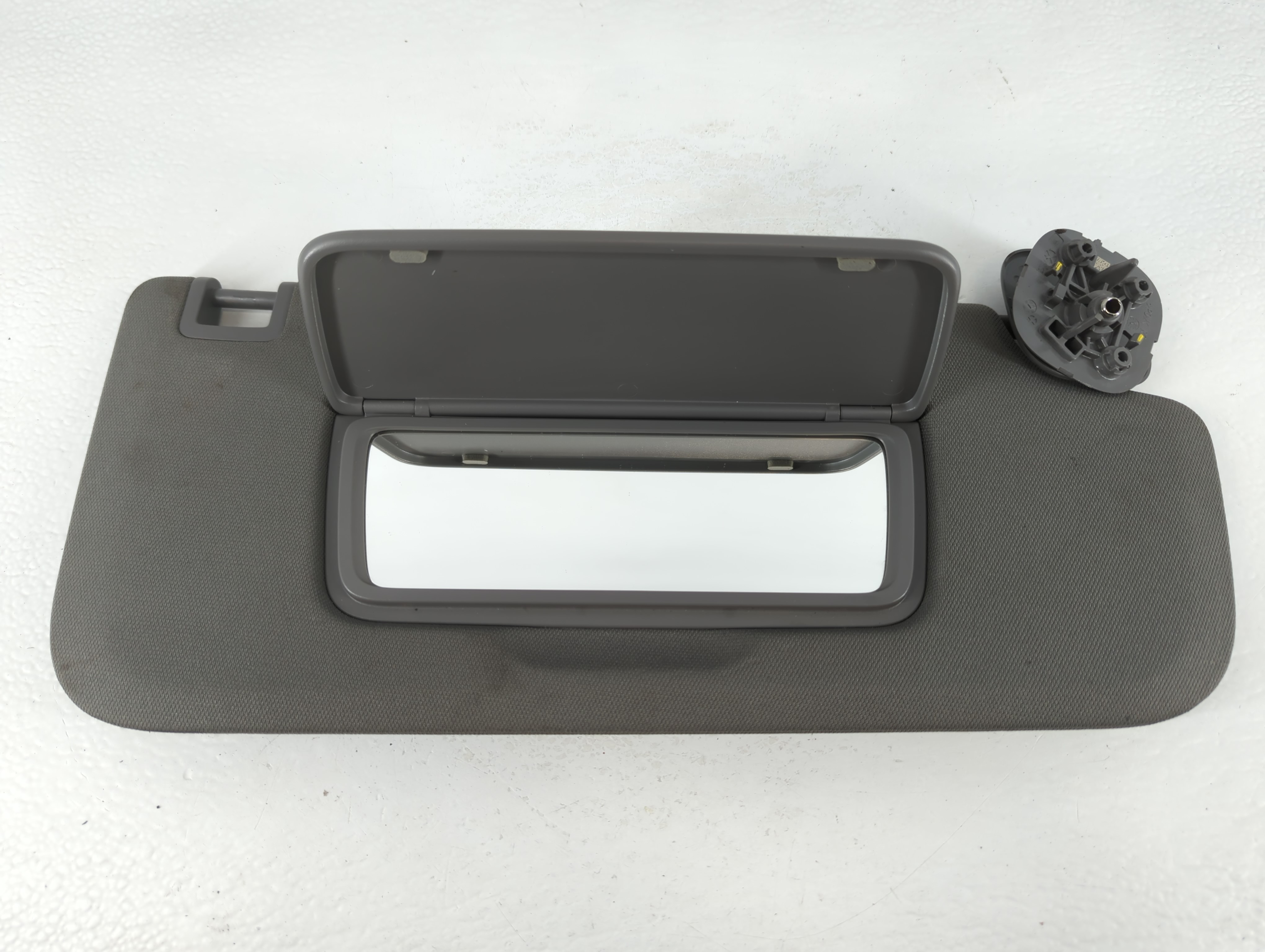 Picture of Chevrolet Silverado 2500 Passenger Sun Visor Mirror Right Sunvisor 768283
