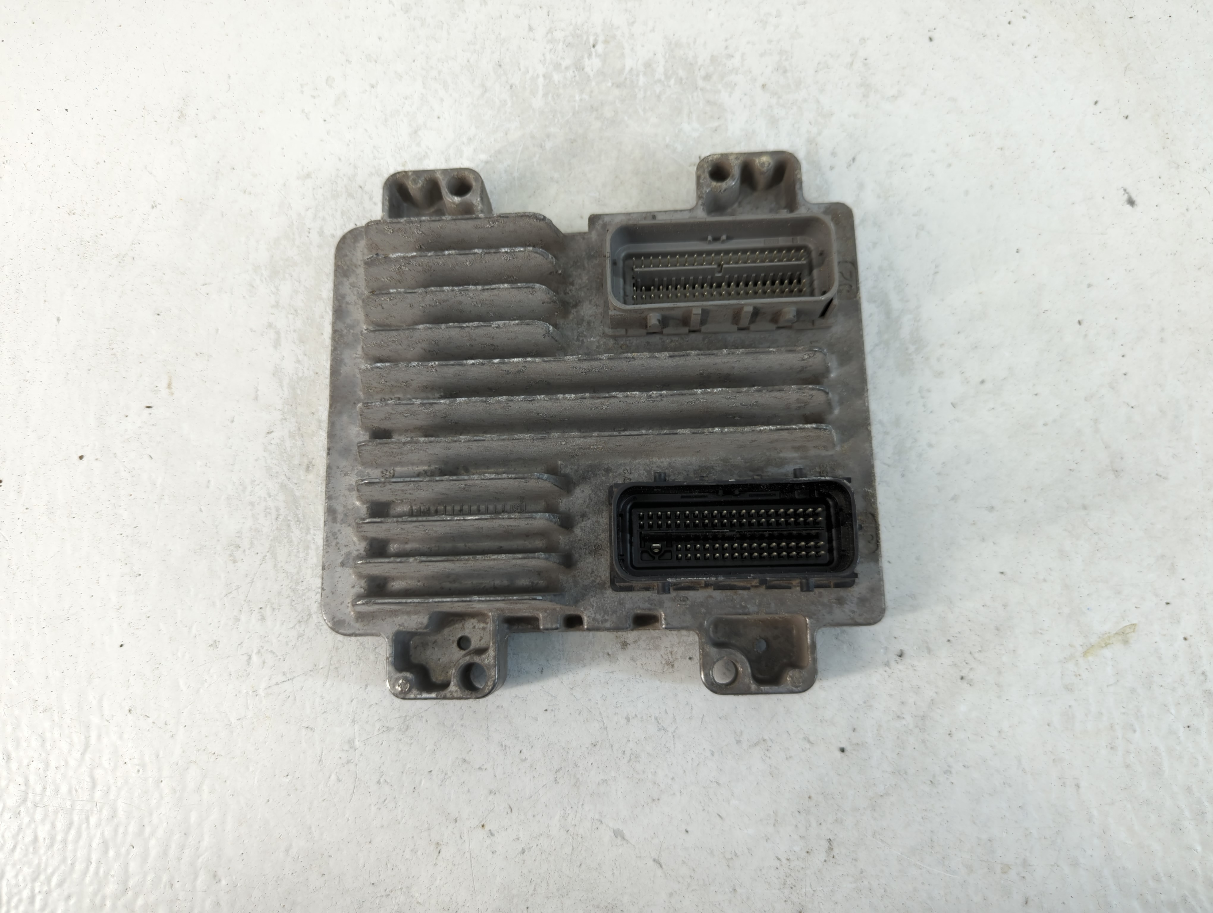 Gmc Yukon Xl Engine Control Computer Ecu Pcm Ecm Pcu Oem 768446 - Oemusedautoparts1.com