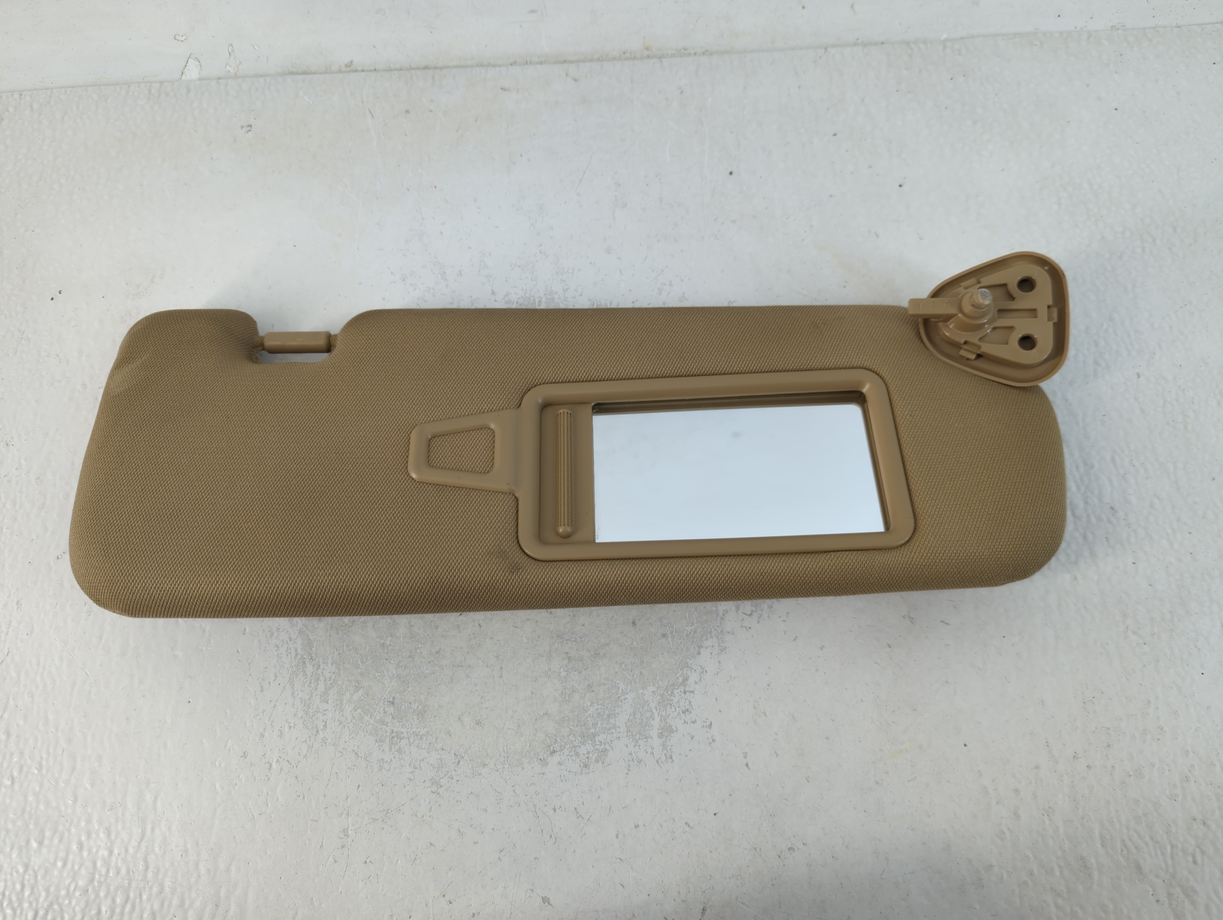 2011-2015 Hyundai Sonata Passenger Sun Visor Mirror Right Sunvisor Beige 768541 - Oemusedautoparts1.com