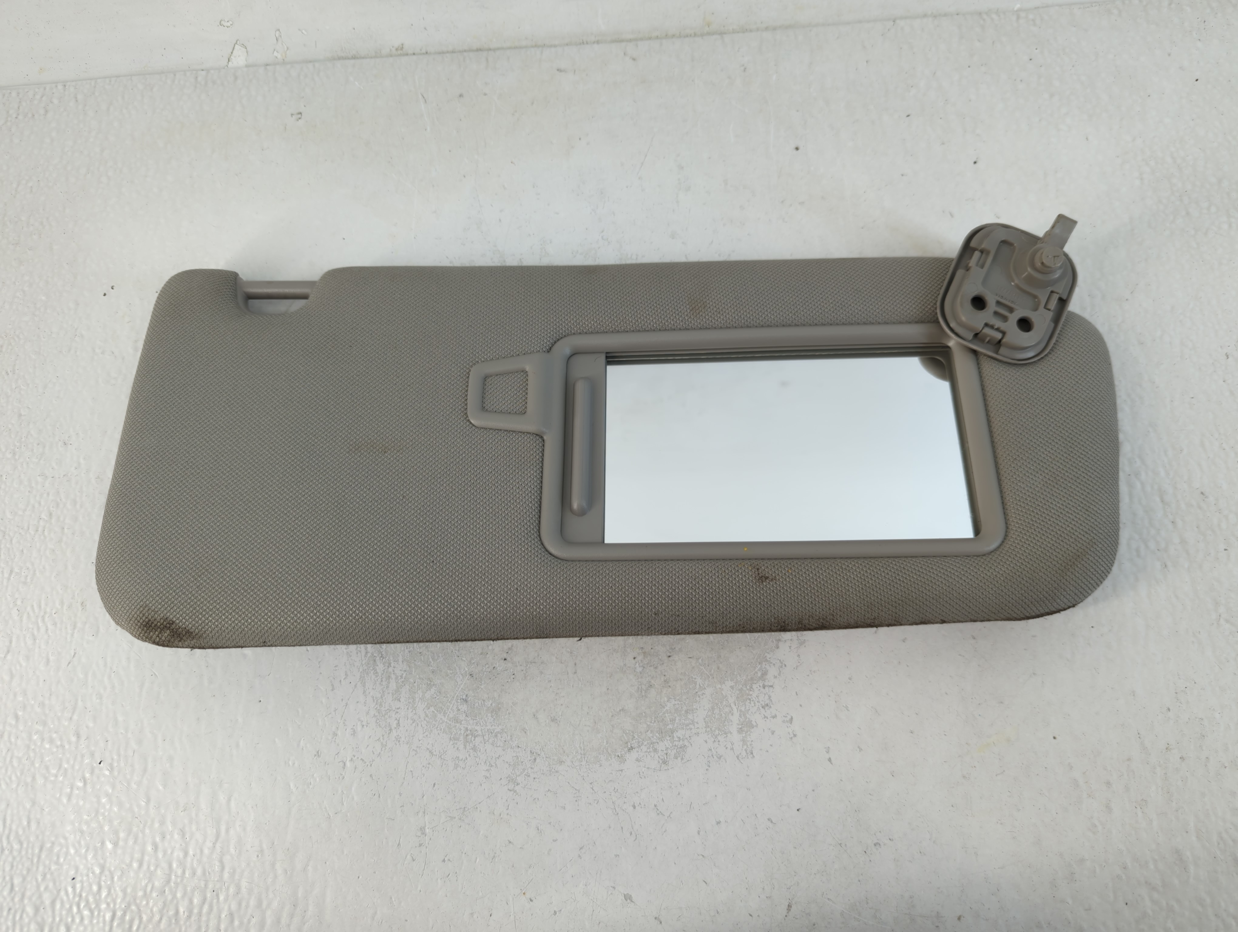 2019-2021 Hyundai Santa Fe Passenger Sun Visor Mirror Right Sunvisor Grey 768558 - Oemusedautoparts1.com