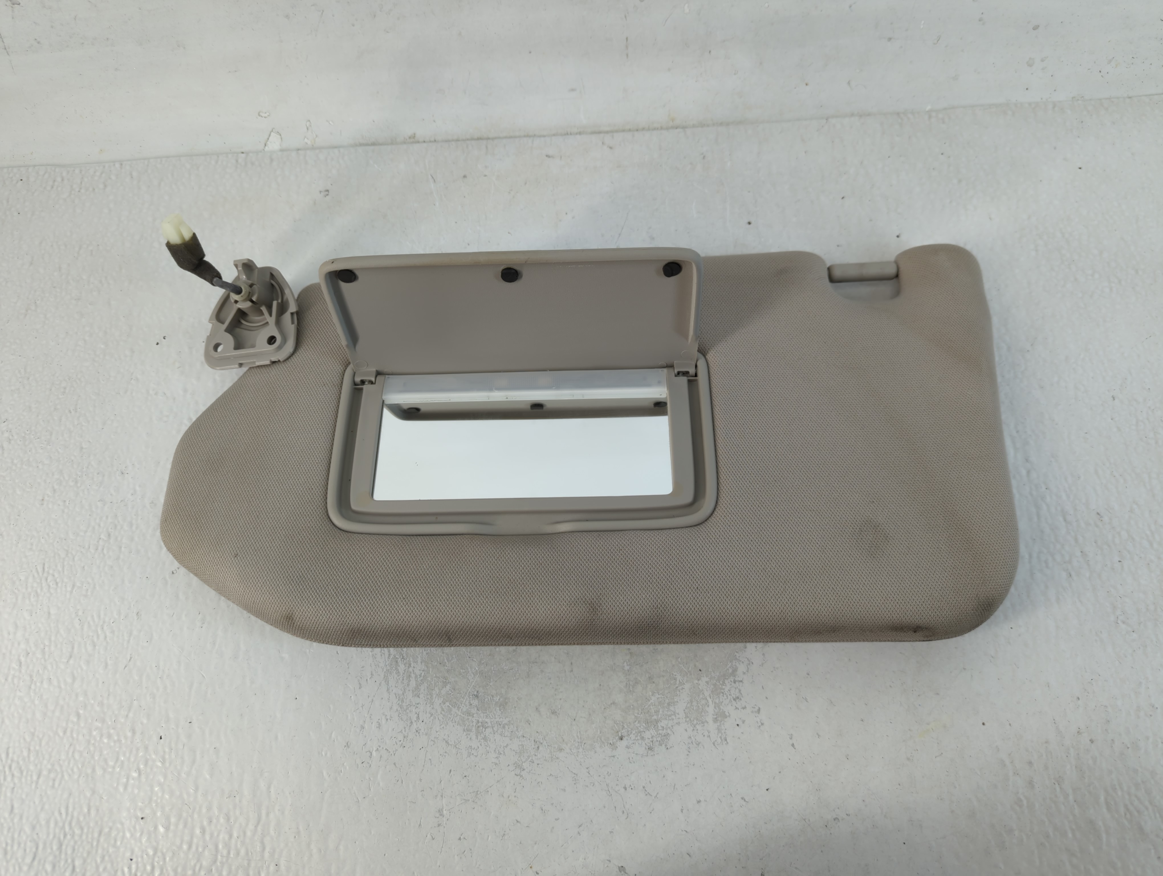 2019-2020 Infiniti Qx60 Driver Sun Visor Mirror Left Sunvisor Grey 768564 - Oemusedautoparts1.com