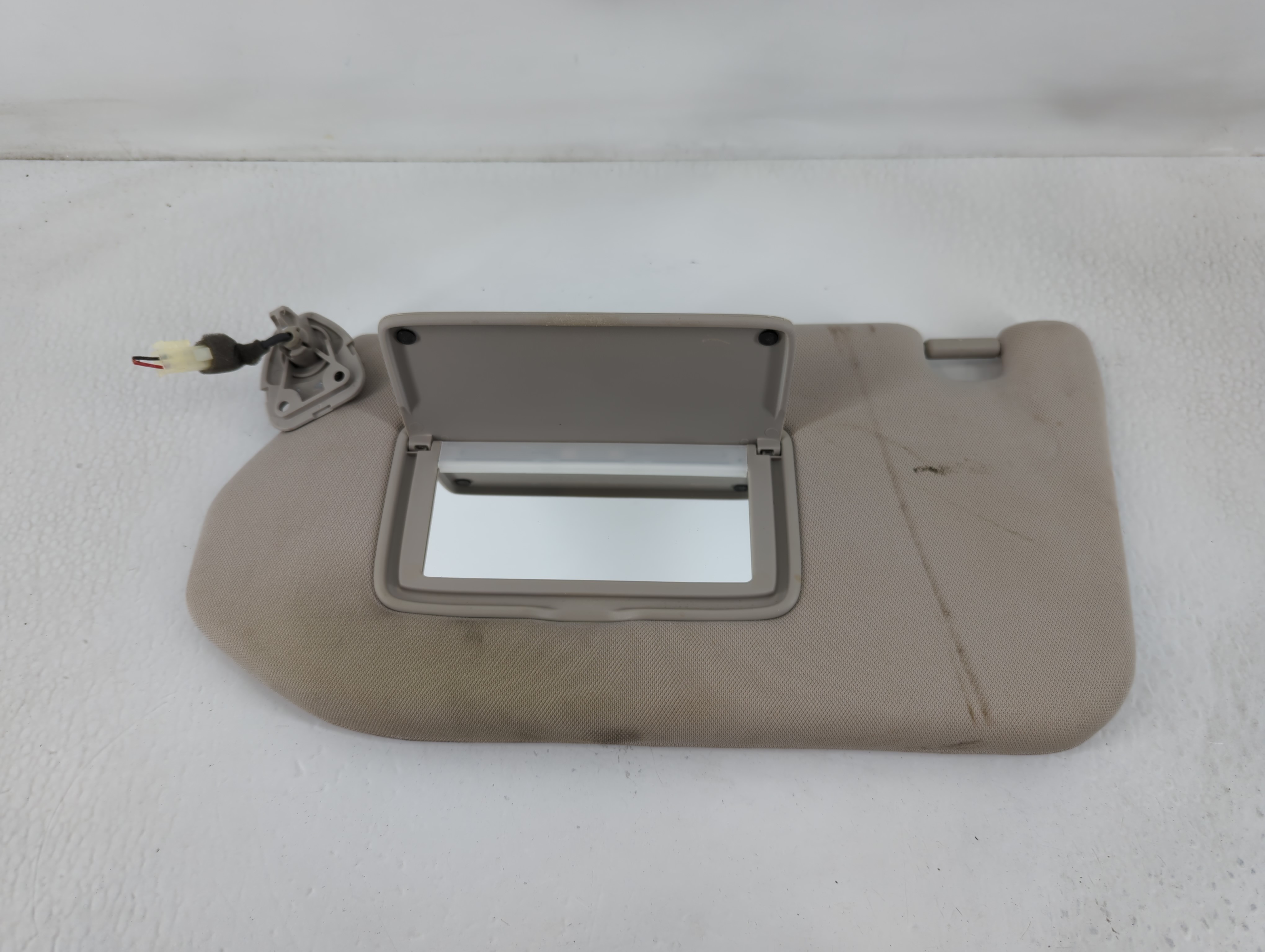 Picture of 2013-2018 Nissan Pathfinder Driver Sun Visor Mirror Left Sunvisor Grey 768585