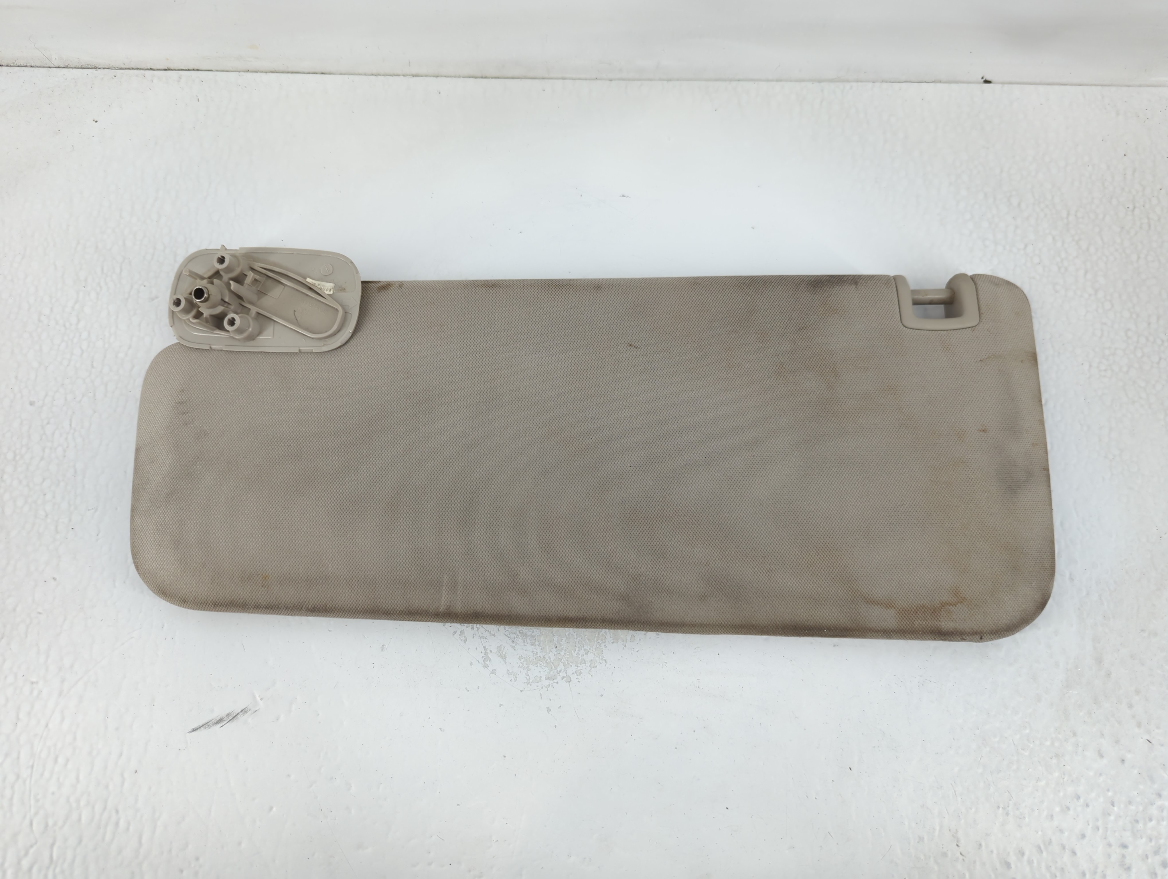 2007-2013 Chevrolet Silverado 1500 Driver Sun Visor Mirror Left Sunvisor 768589 - Oemusedautoparts1.com