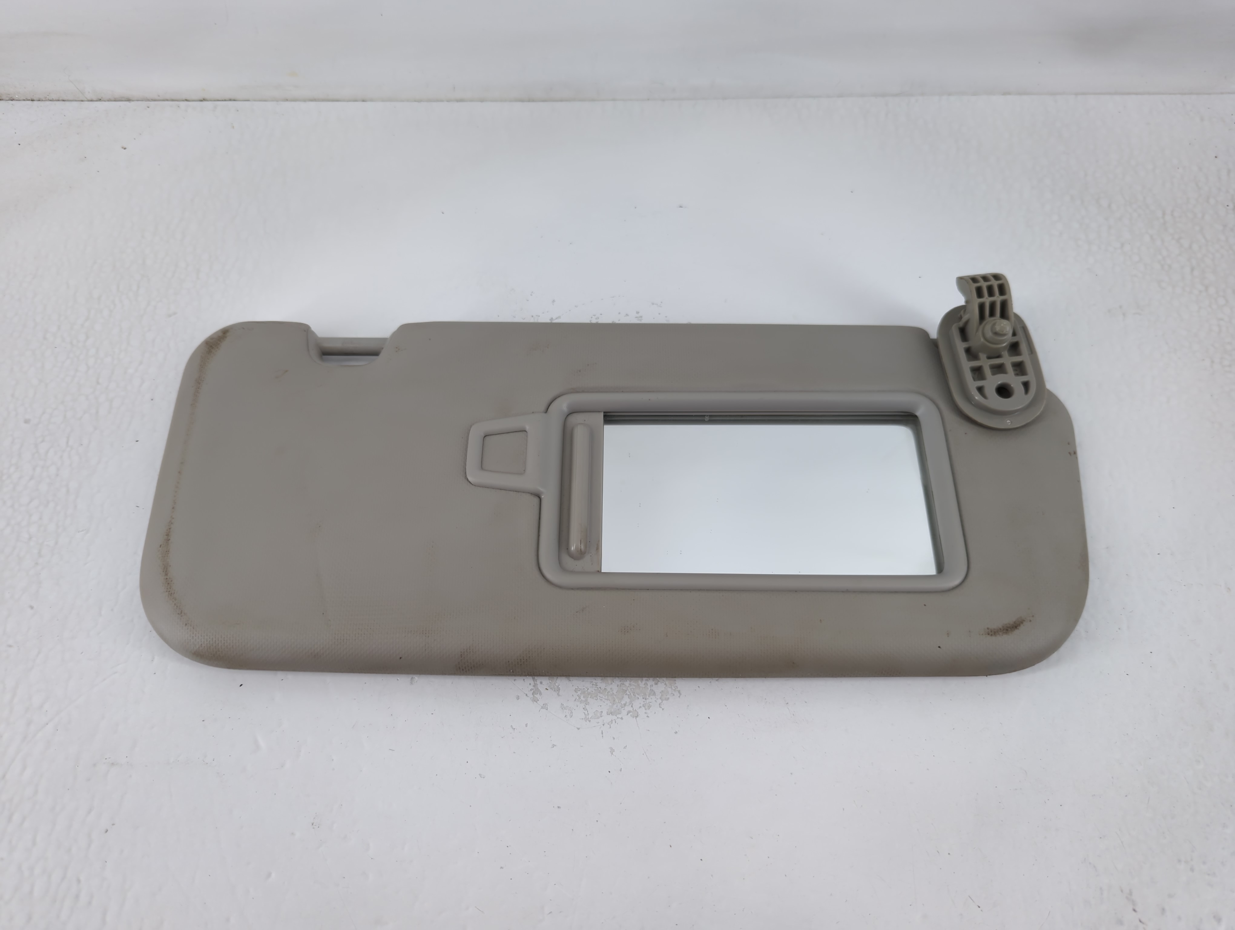 Picture of 2018-2020 Kia Rio Passenger Sun Visor Mirror Right Sunvisor Grey 768668