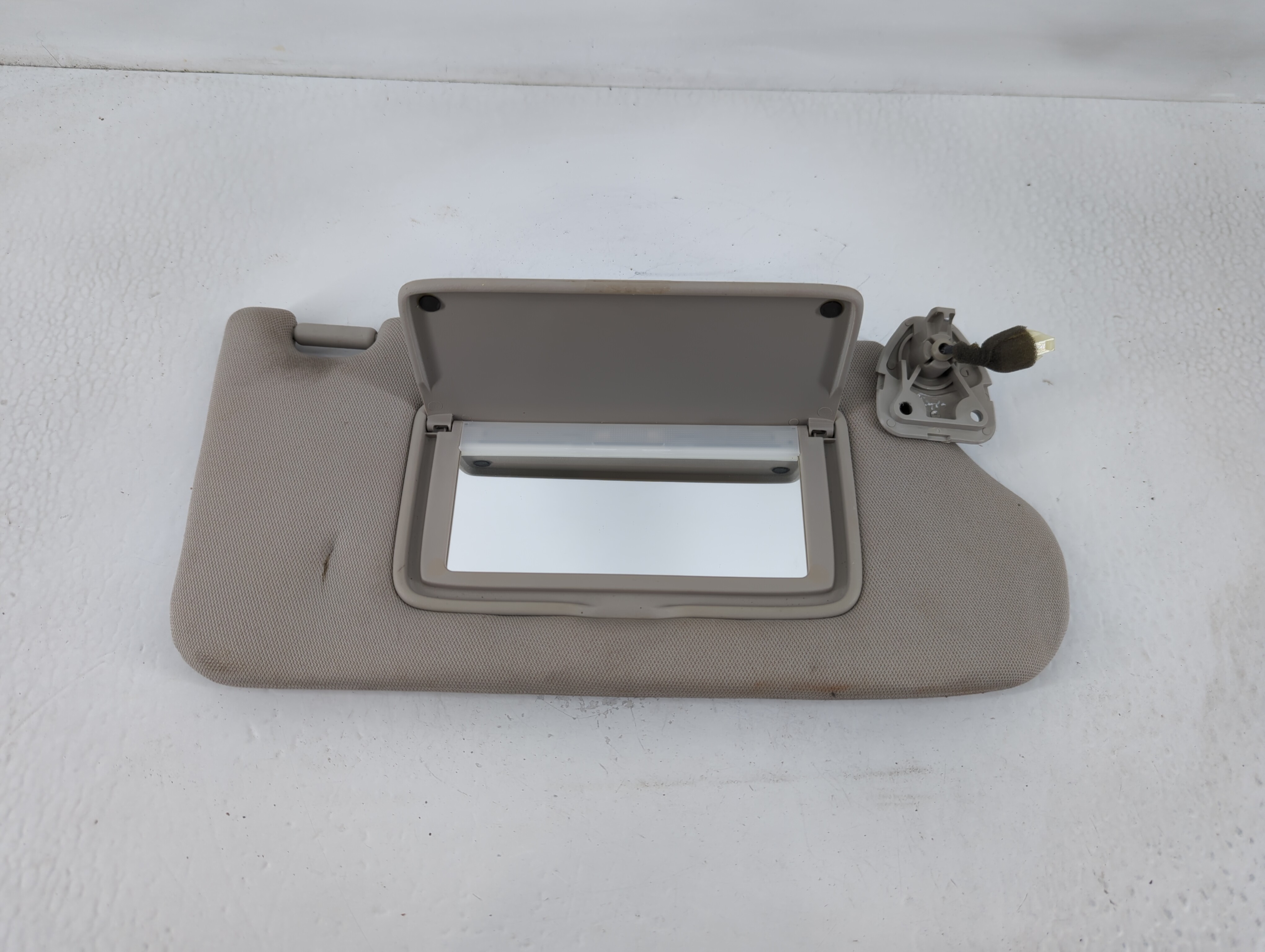 2013-2017 Nissan Altima Passenger Sun Visor Mirror Right Sunvisor Grey 768687 - Oemusedautoparts1.com