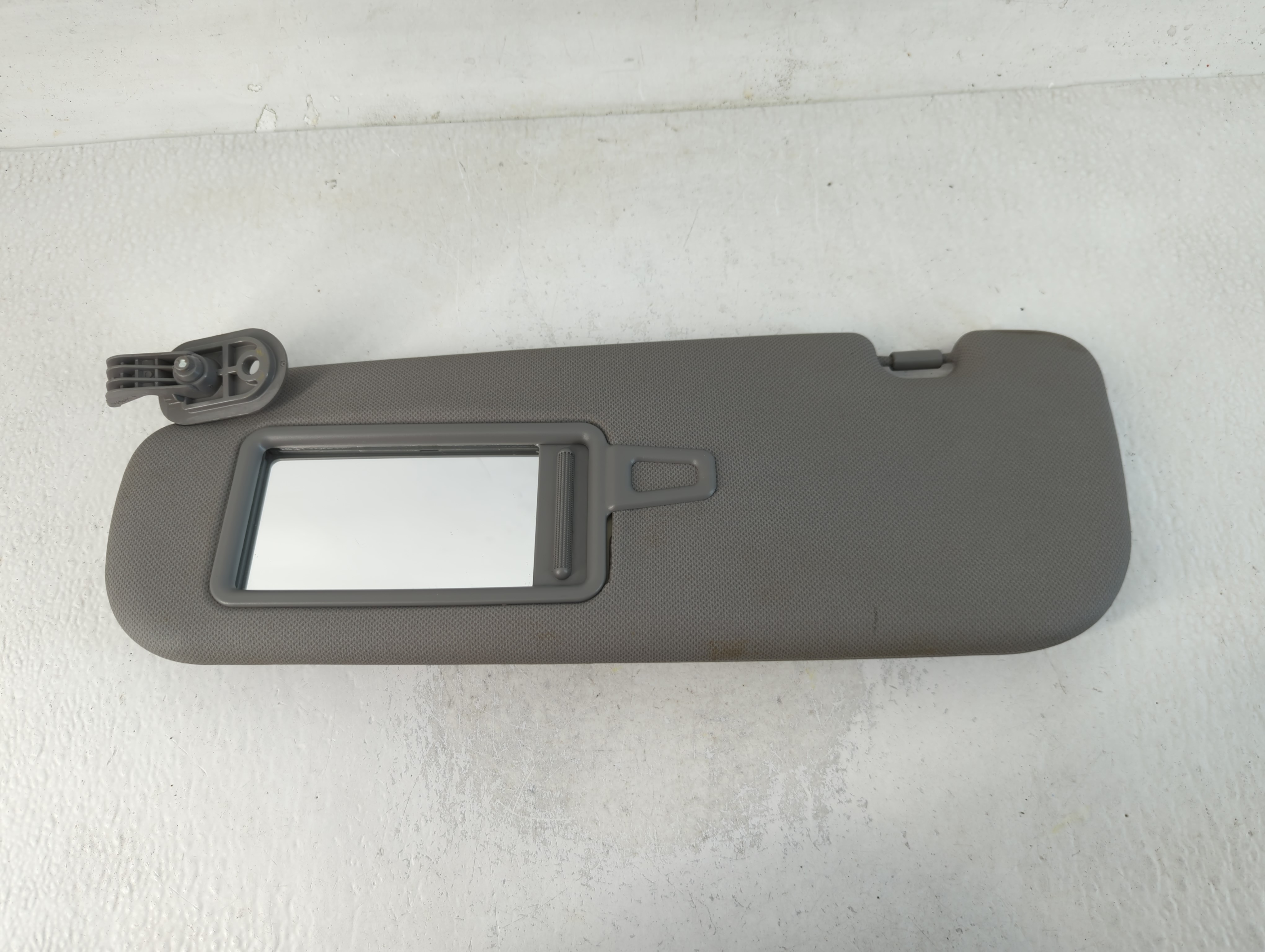 2012-2015 Hyundai Veloster Driver Sun Visor Mirror Left Sunvisor 768711 - Oemusedautoparts1.com