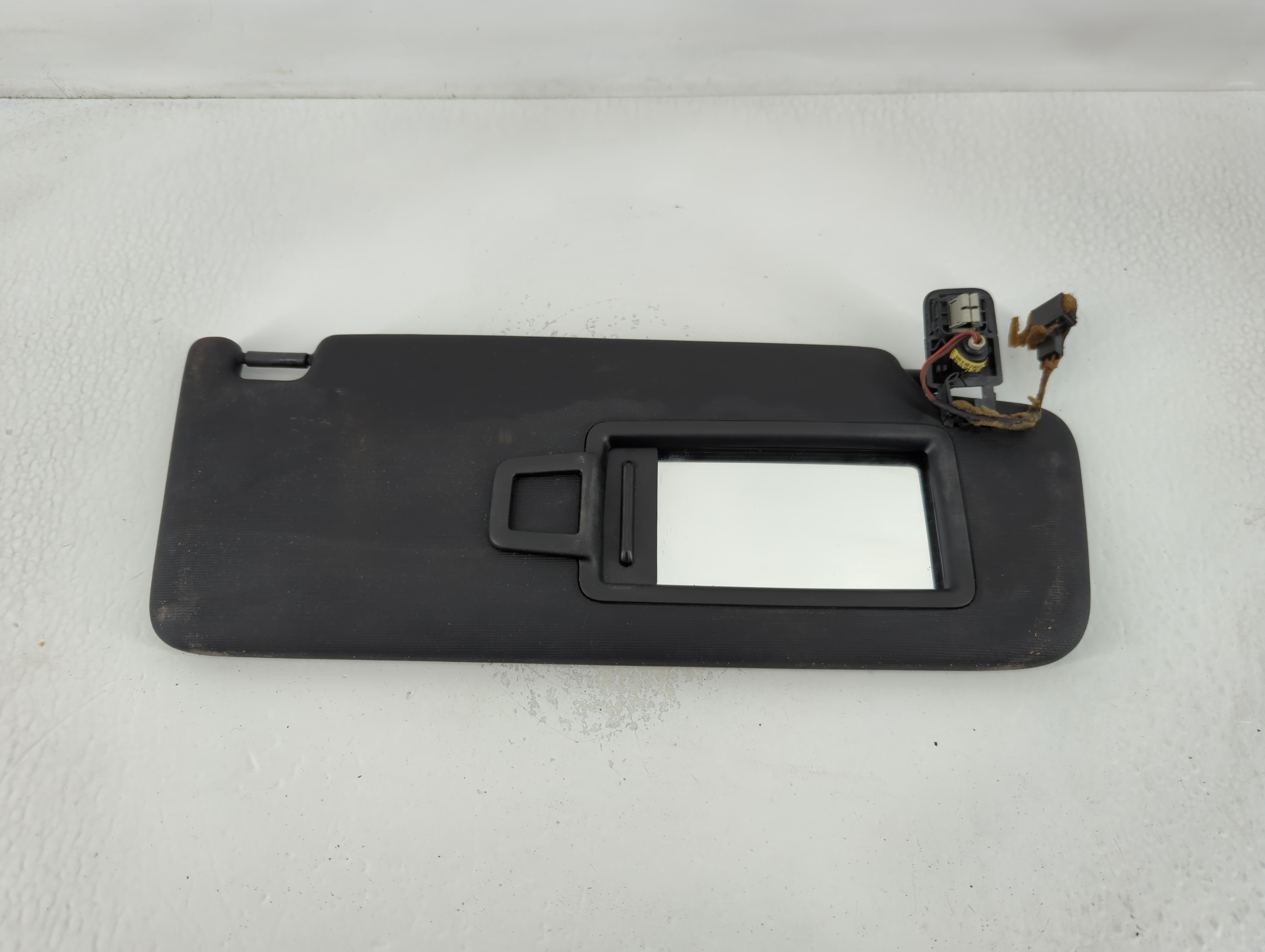 Picture of 2013-2016 Audi A4 Passenger Sun Visor Mirror Right Sunvisor Black 768808