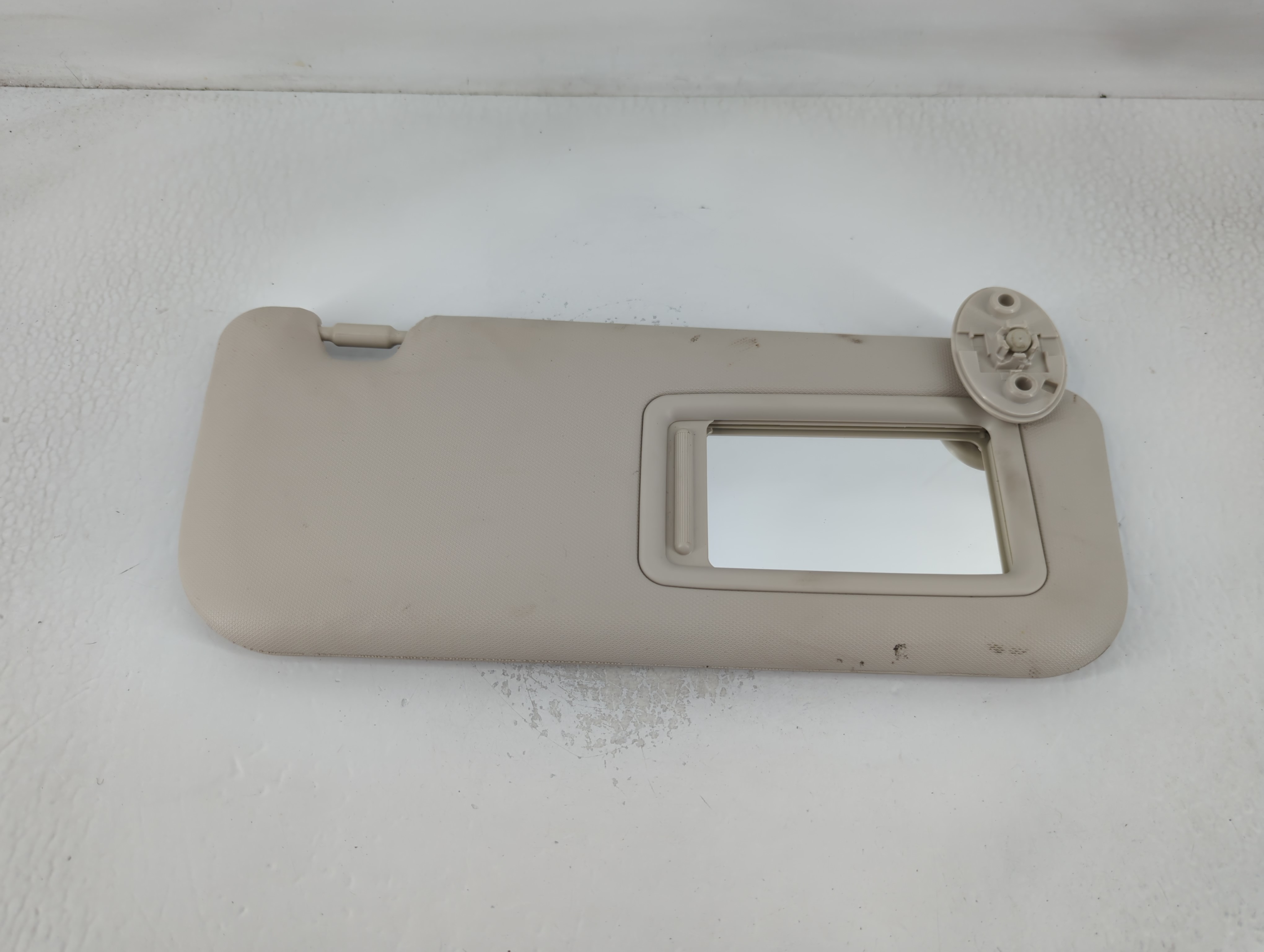 2024 Toyota Corolla Passenger Sun Visor Mirror Right Sunvisor Cream 768864 - Oemusedautoparts1.com