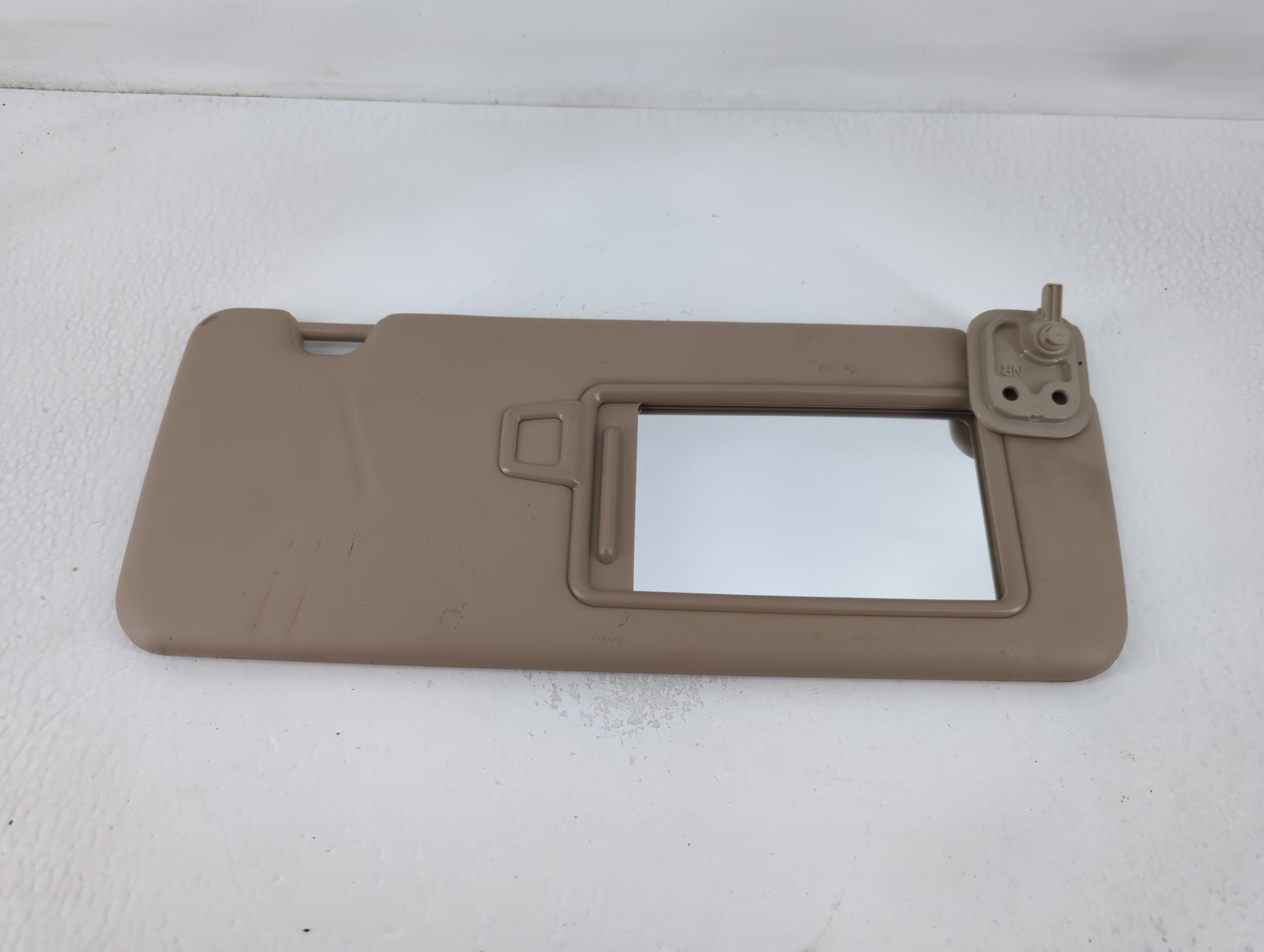 Picture of 2016-2021 Hyundai Tucson Passenger Sun Visor Mirror Right Sunvisor 768905