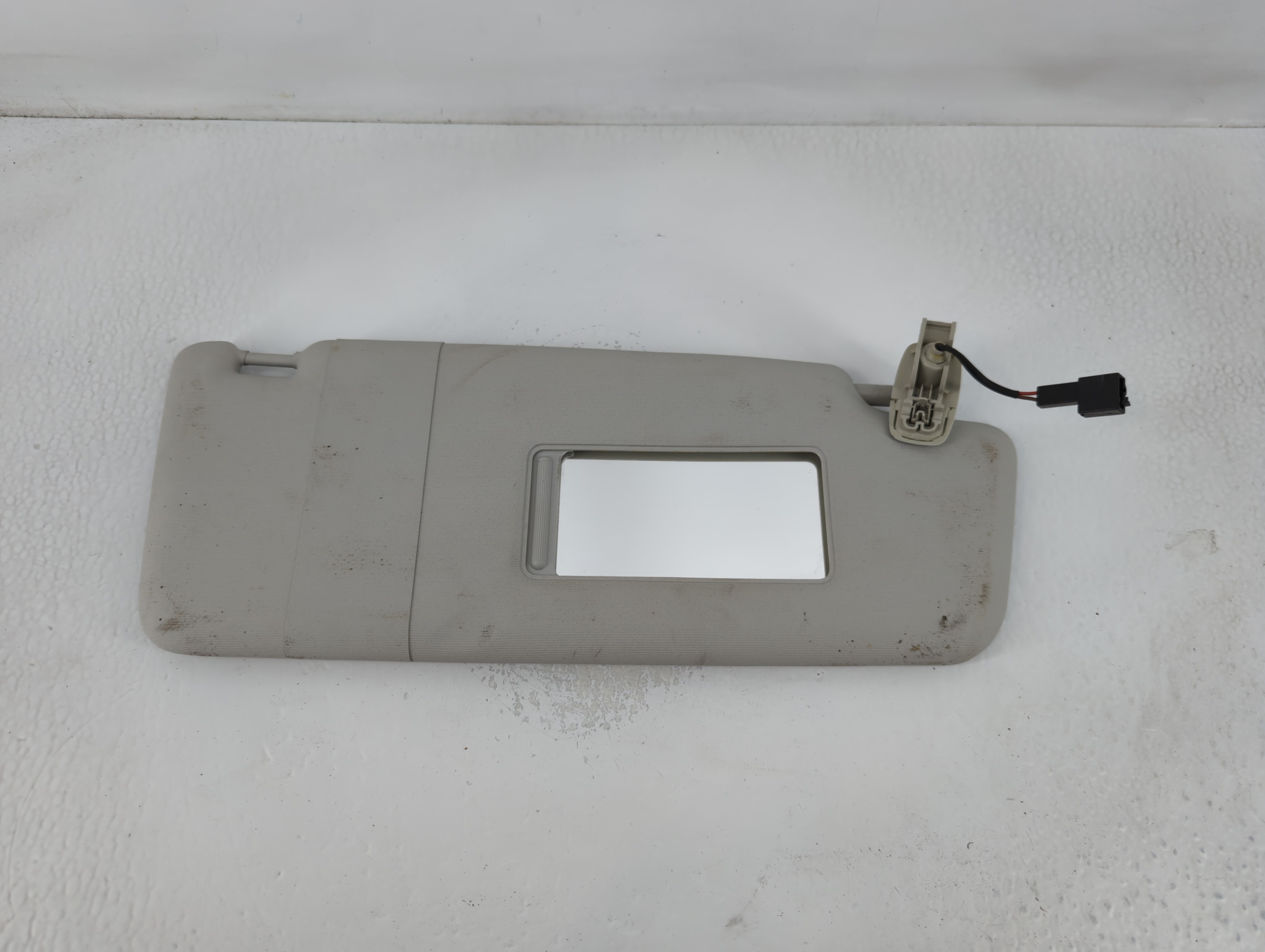 2012-2020 Volkswagen Passat Passenger Sun Visor Mirror Right Sunvisor 768918 - Oemusedautoparts1.com