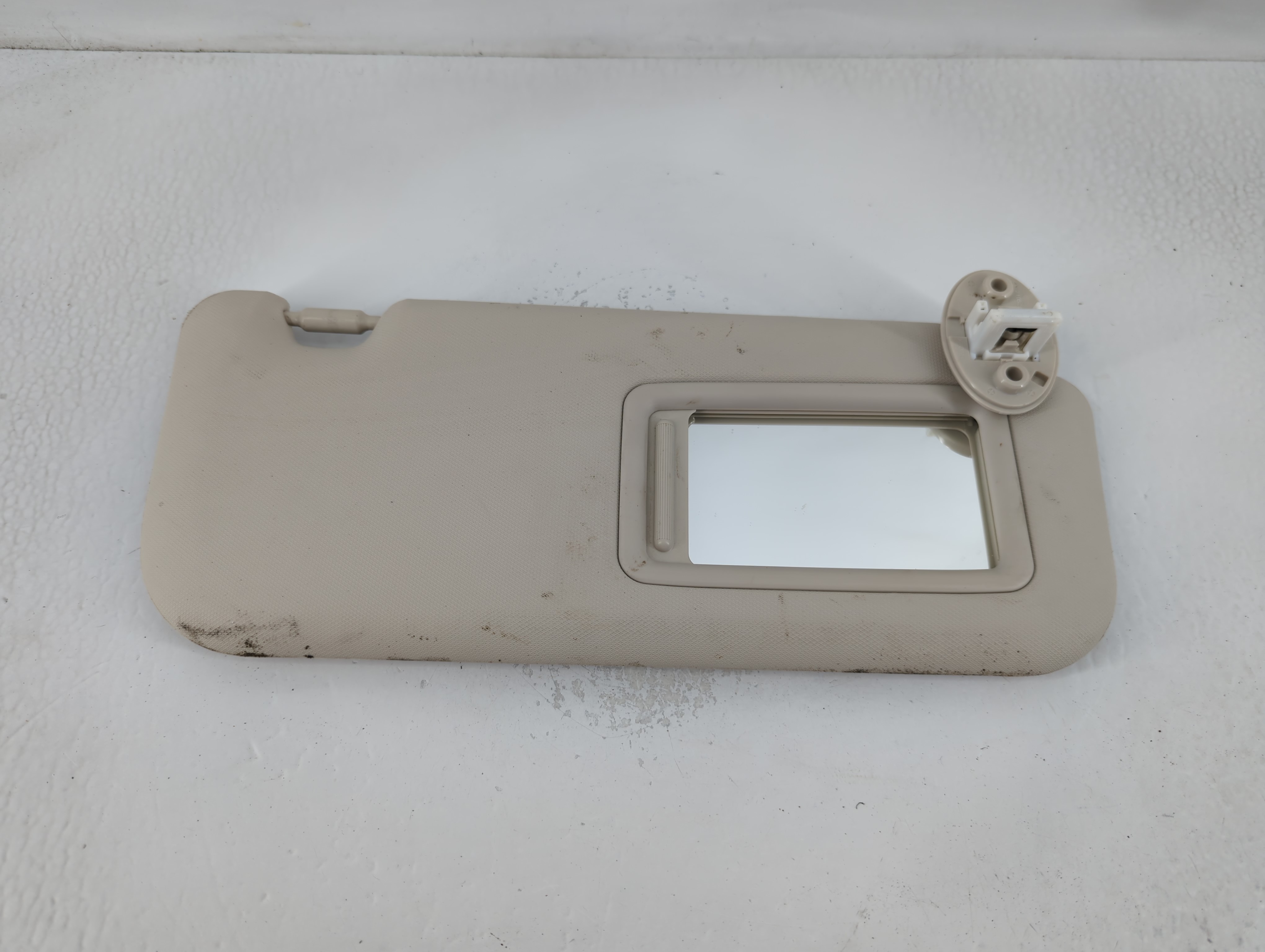 2019-2022 Toyota Corolla Passenger Sun Visor Mirror Right Sunvisor 768940 - Oemusedautoparts1.com