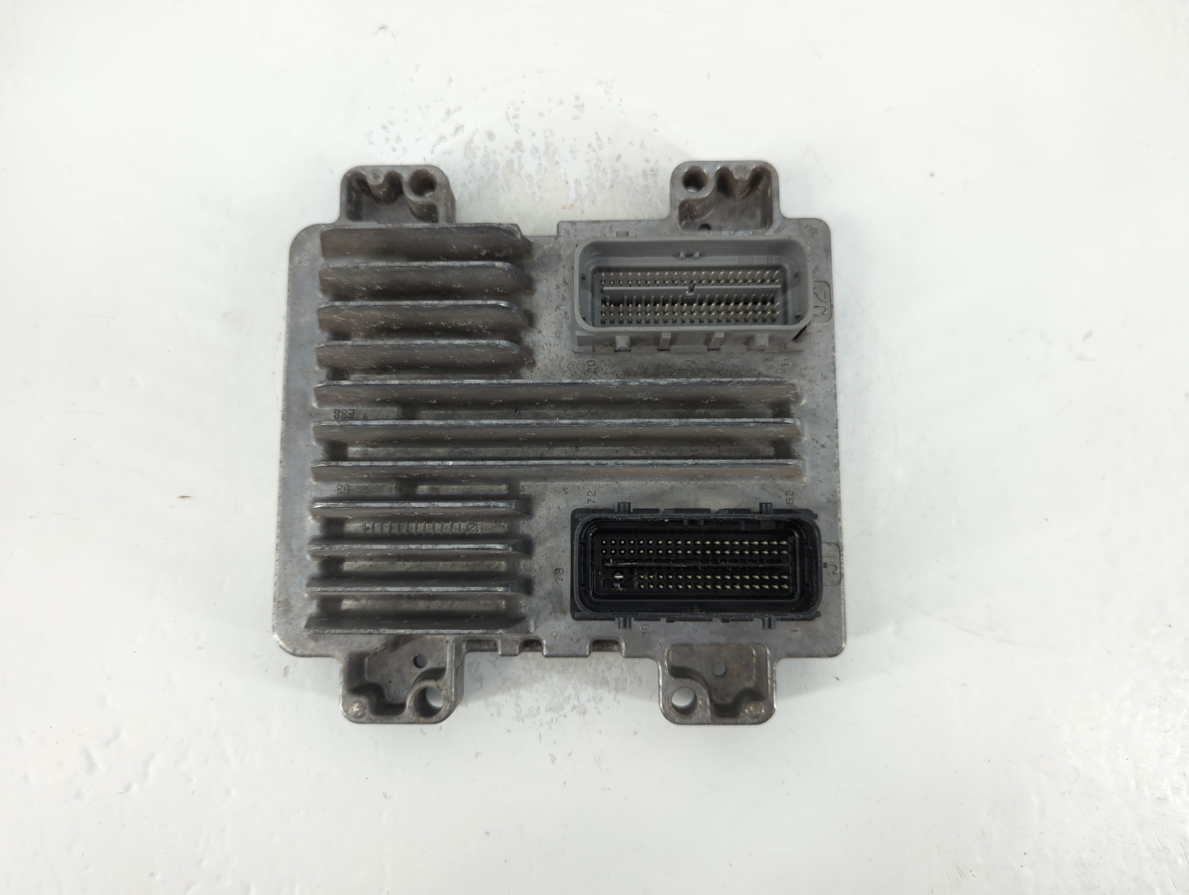 2010-2014 Gmc Yukon Xl 1500 Engine Control Computer Ecu Pcm Ecm Pcu Oem 769052 - Oemusedautoparts1.com