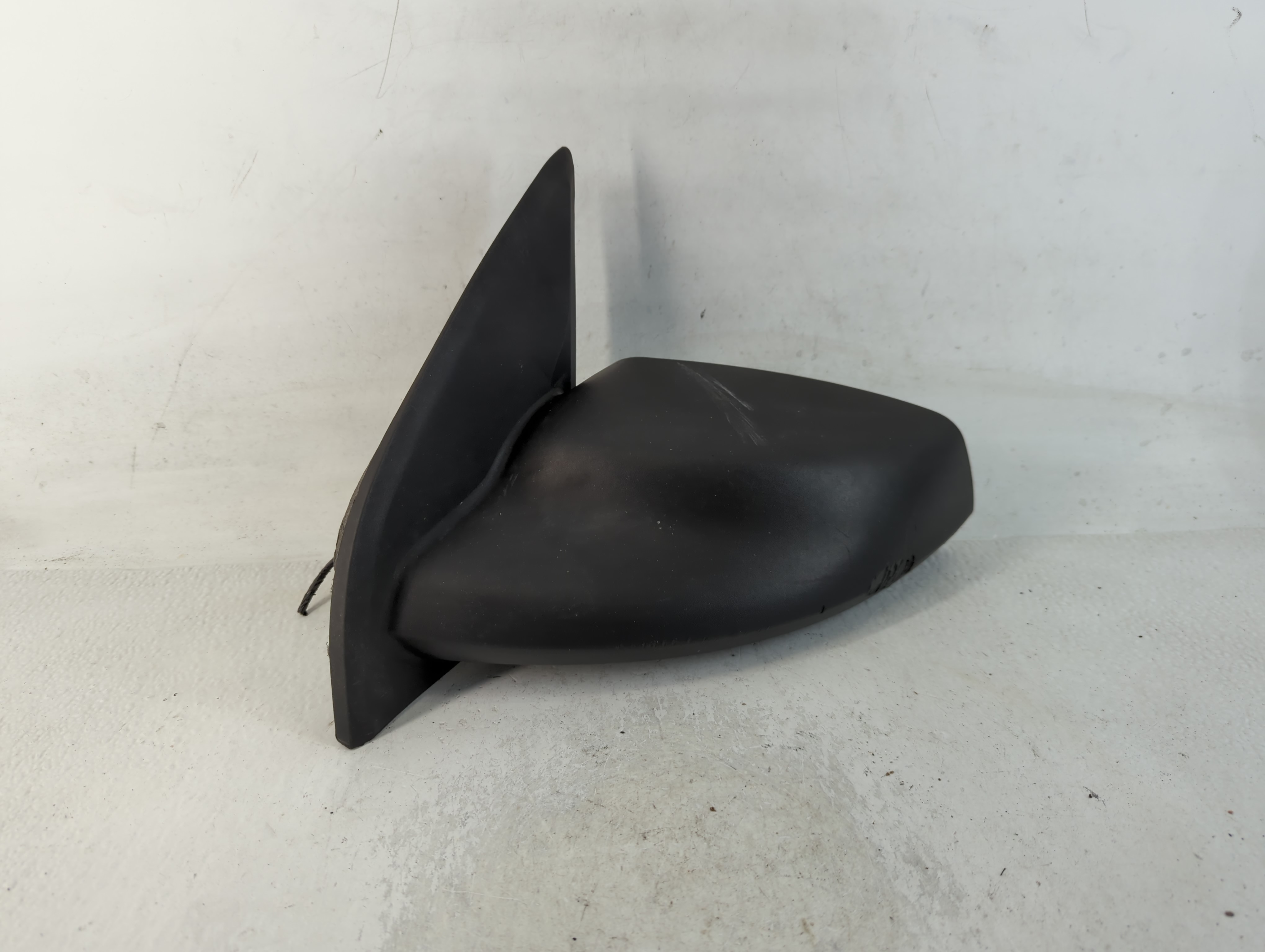2003-2007 Saturn Ion Driver Left Side View Power Door Mirror Black 769431 - Oemusedautoparts1.com