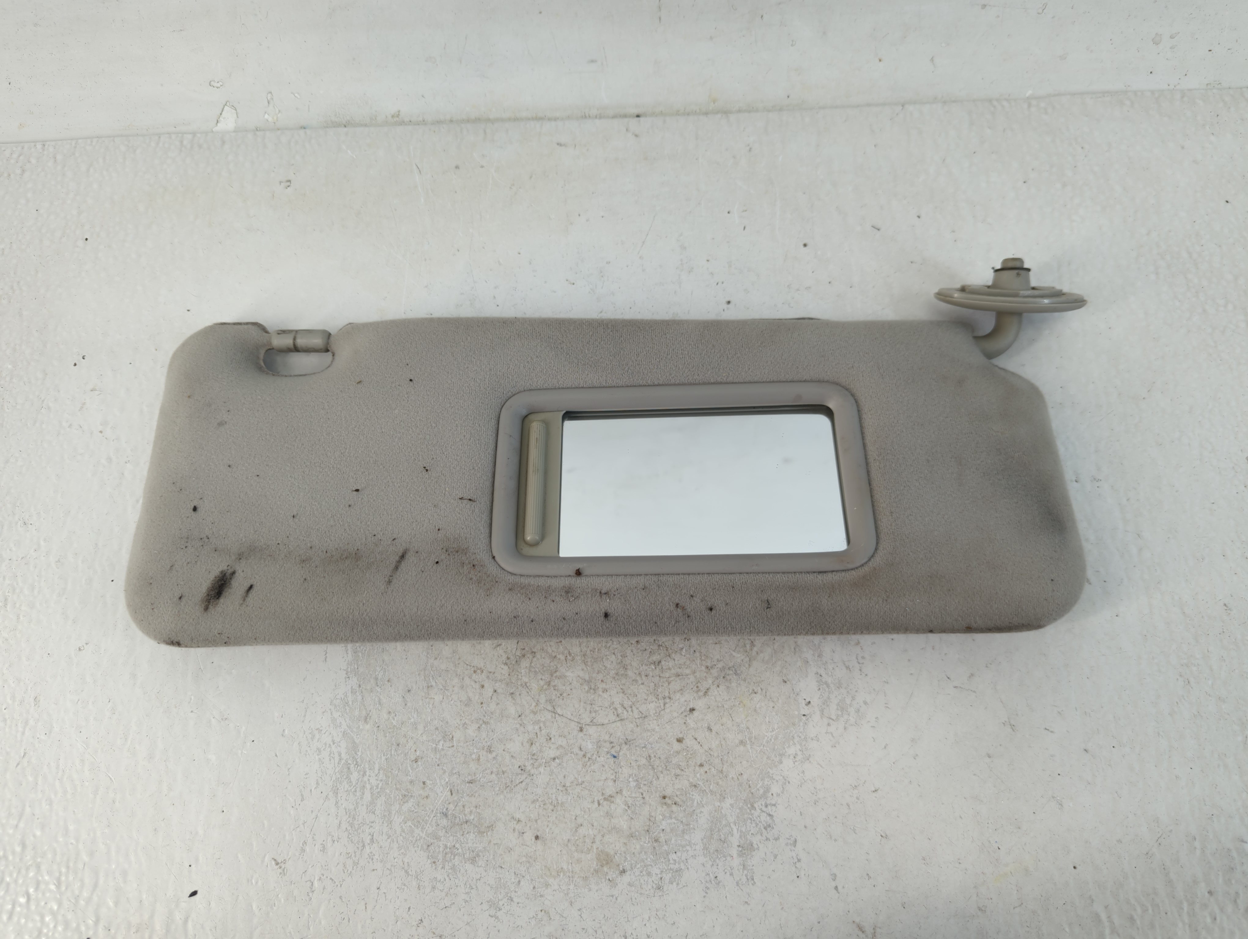 Picture of 2005-2006 Scion Tc Passenger Sun Visor Mirror Right Sunvisor Grey 769445