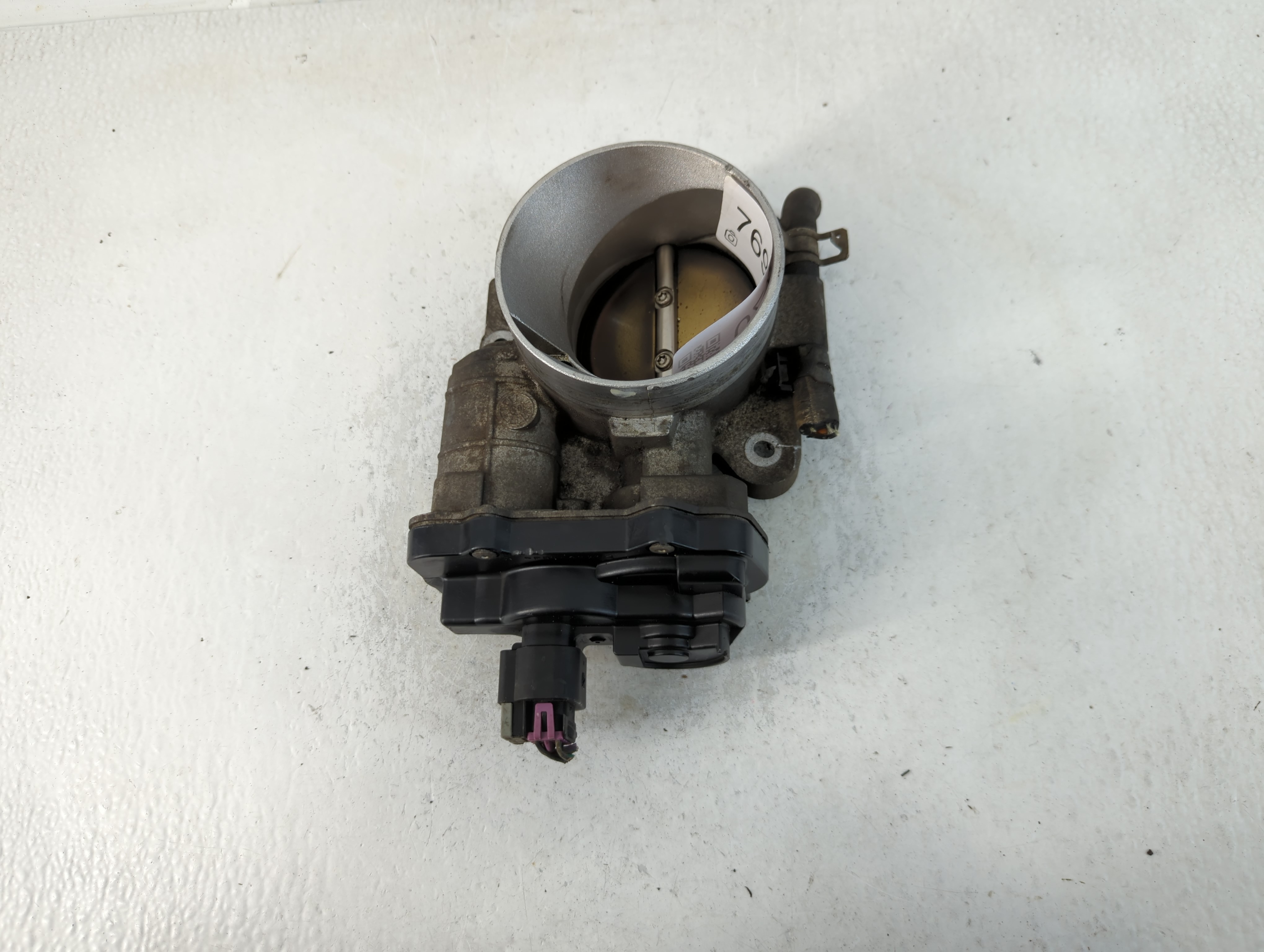 2003-2004 Chevrolet Silverado 2500 Throttle Body 769470 - Oemusedautoparts1.com