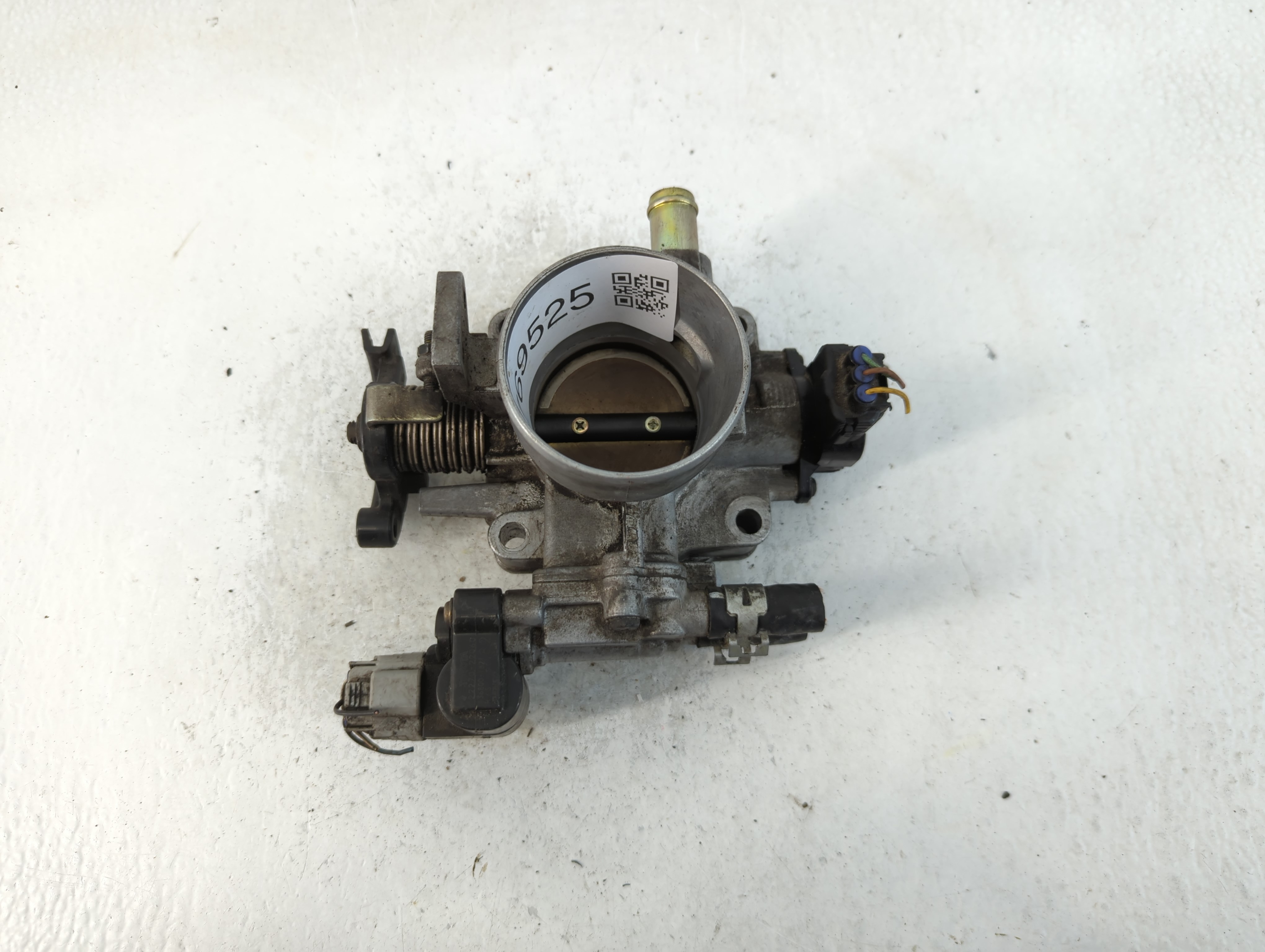 2003-2004 Toyota Corolla Throttle Body 769525 - Oemusedautoparts1.com