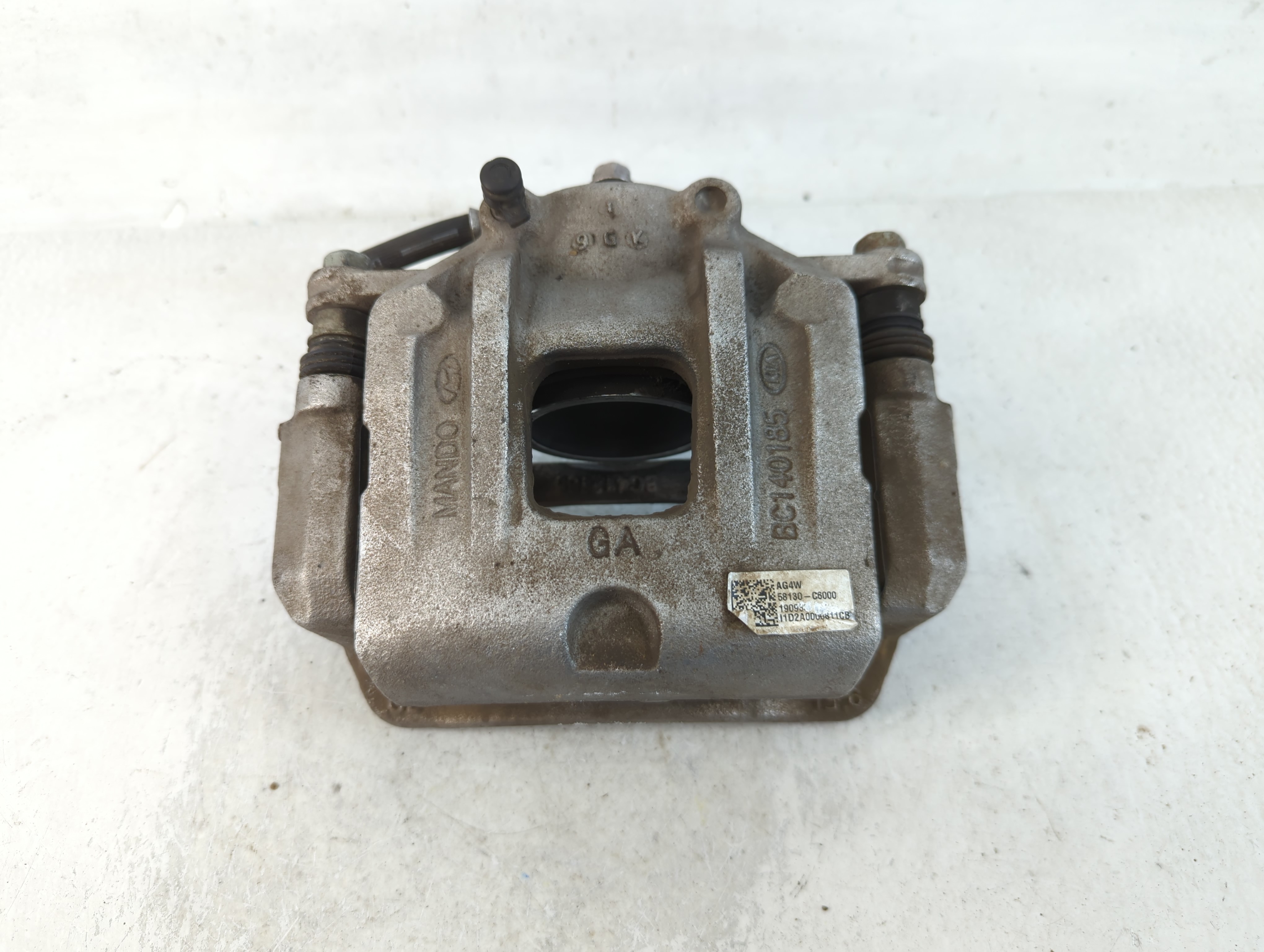 2016-2020 Kia Sorento Front Driver Left Brake Caliper 769746 - Oemusedautoparts1.com