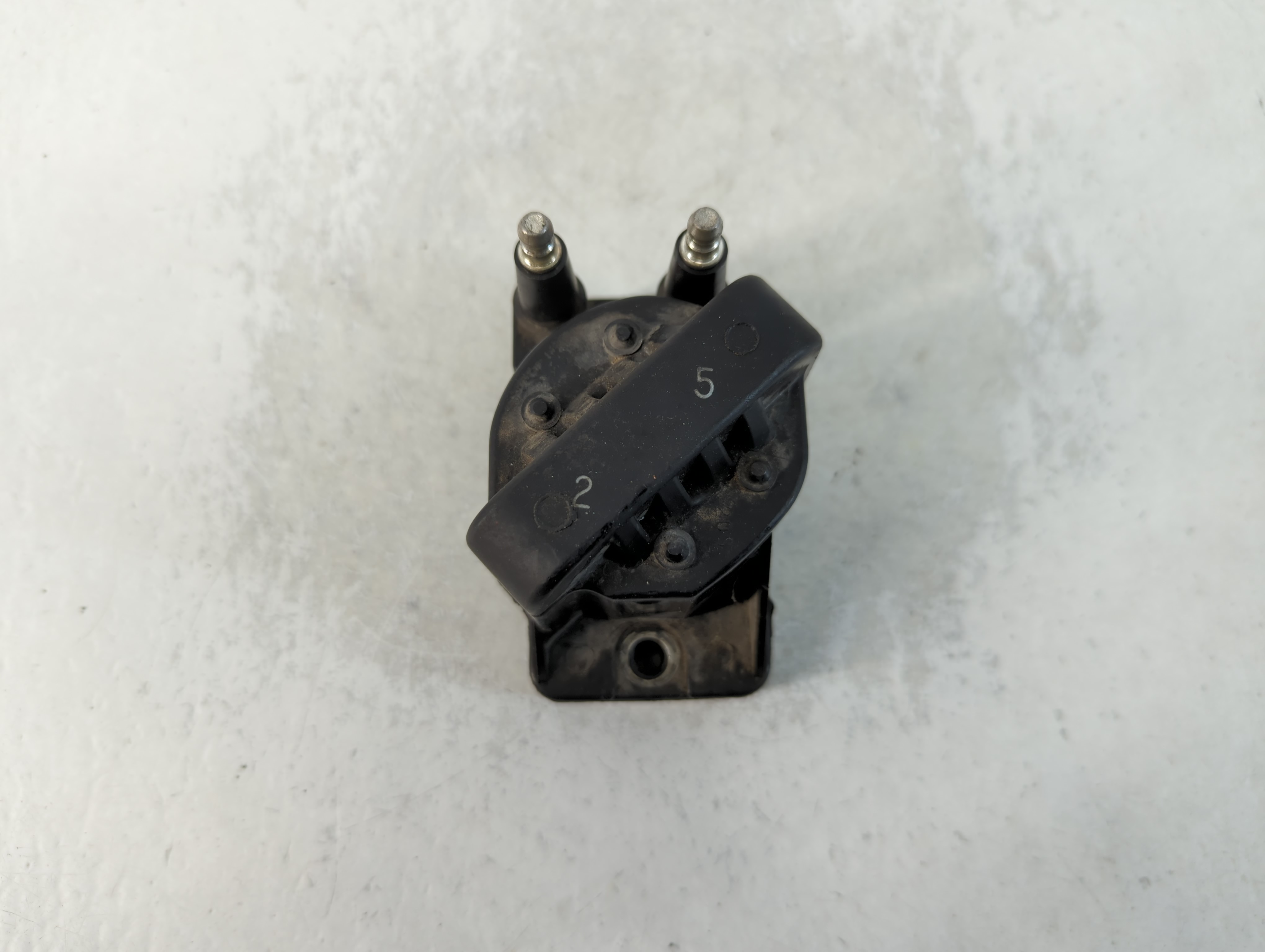 1993-2005 Buick Lesabre Ignition Coil Igniter Pack 769774 - Oemusedautoparts1.com