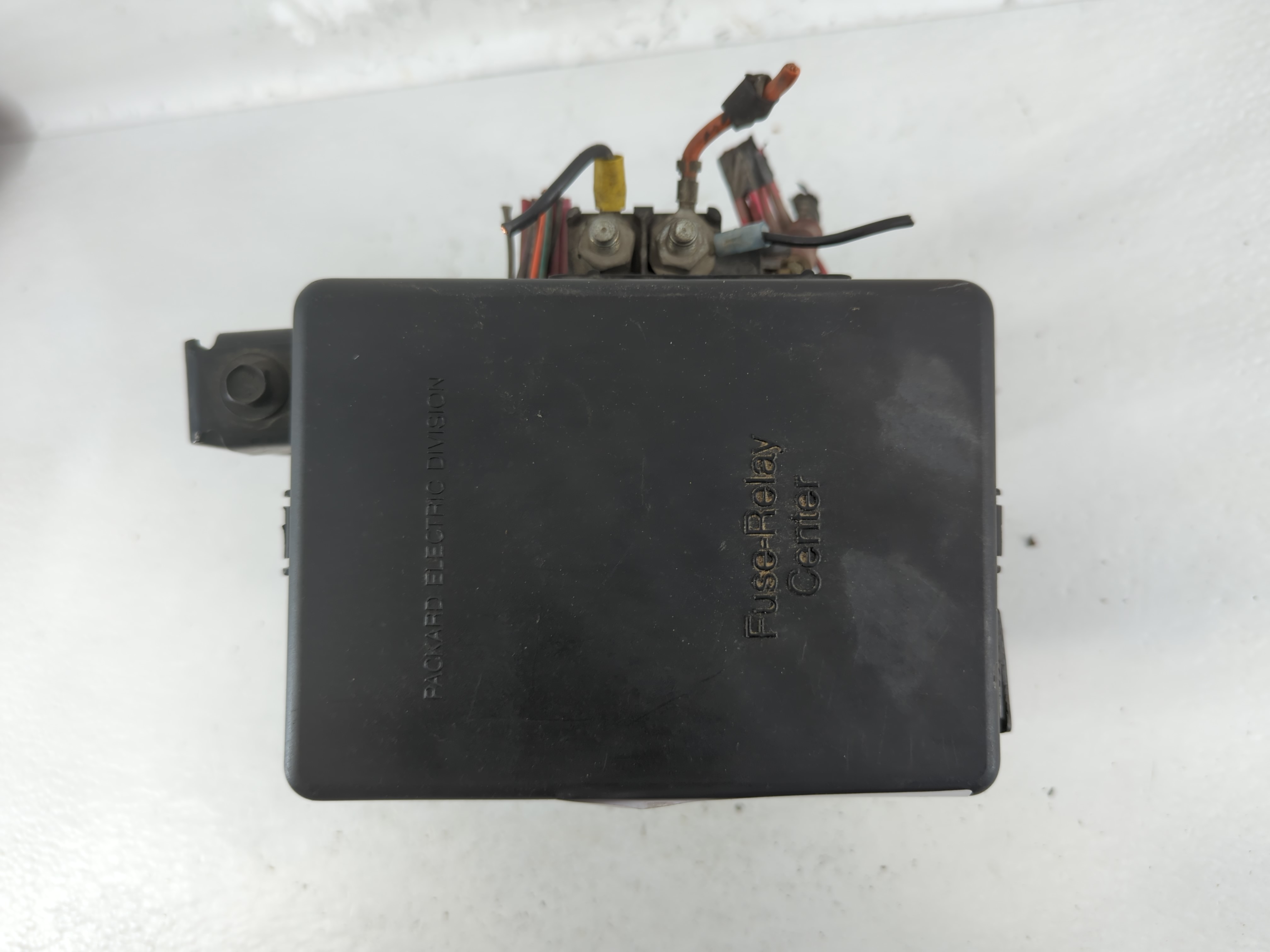 Picture of 2000 Gmc V2500 Fusebox Fuse Box Relay Module 15993635 769788