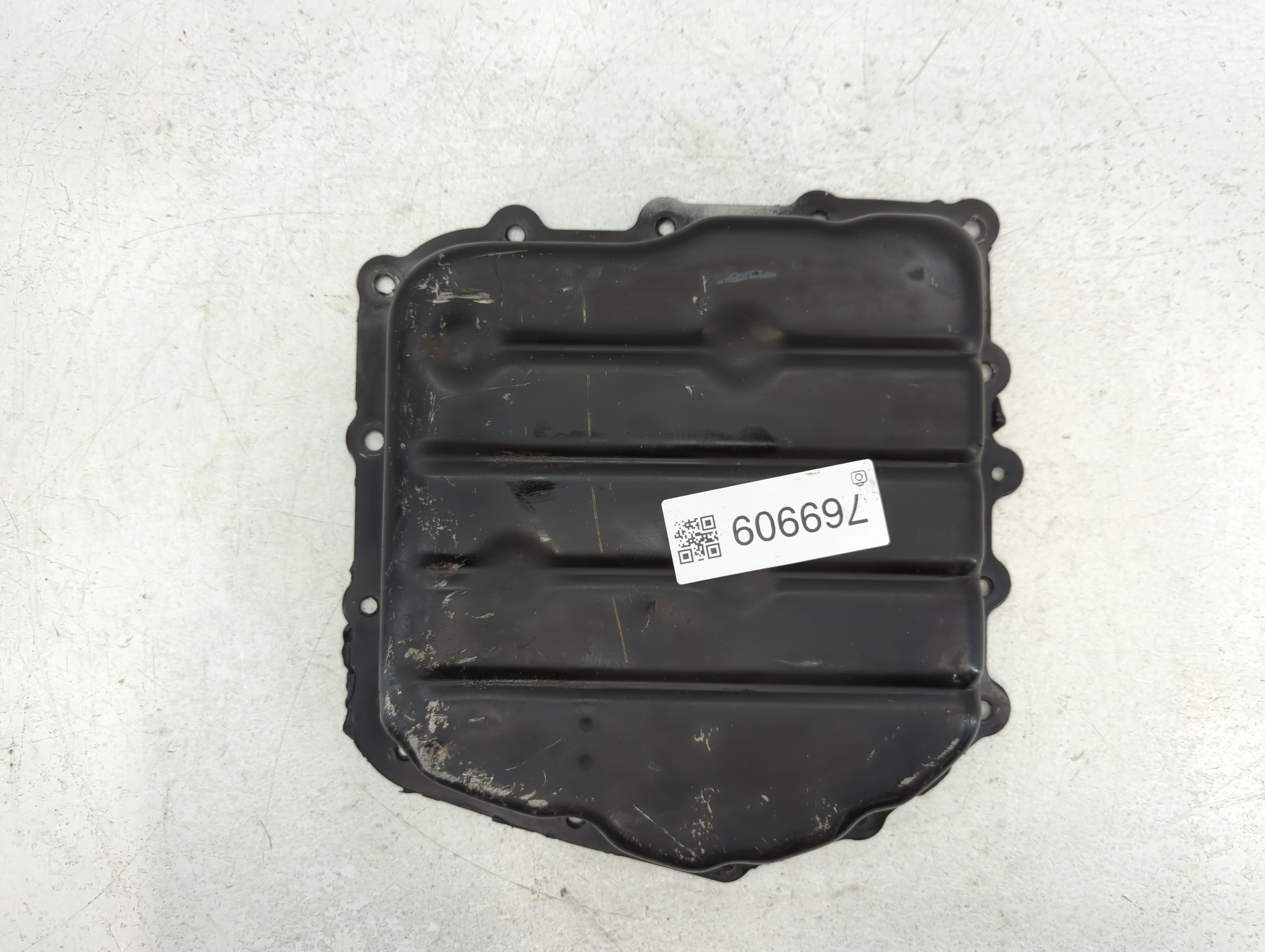 2001-2006 Chrysler Sebring Engine Oil Pan 769909 - Oemusedautoparts1.com