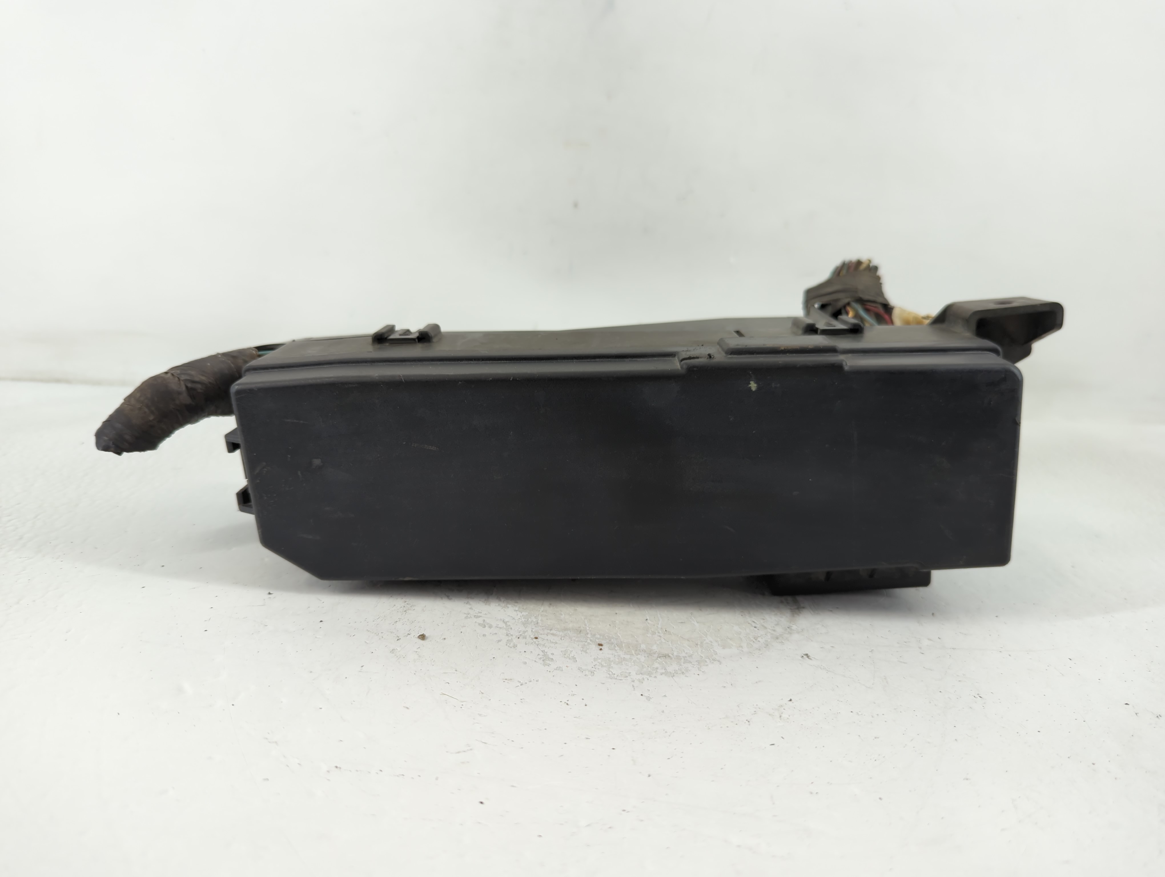 2001-2004 Ford Escape Fusebox Fuse Box Relay Module Pbt+rubber A1|90293 769917 - Oemusedautoparts1.com