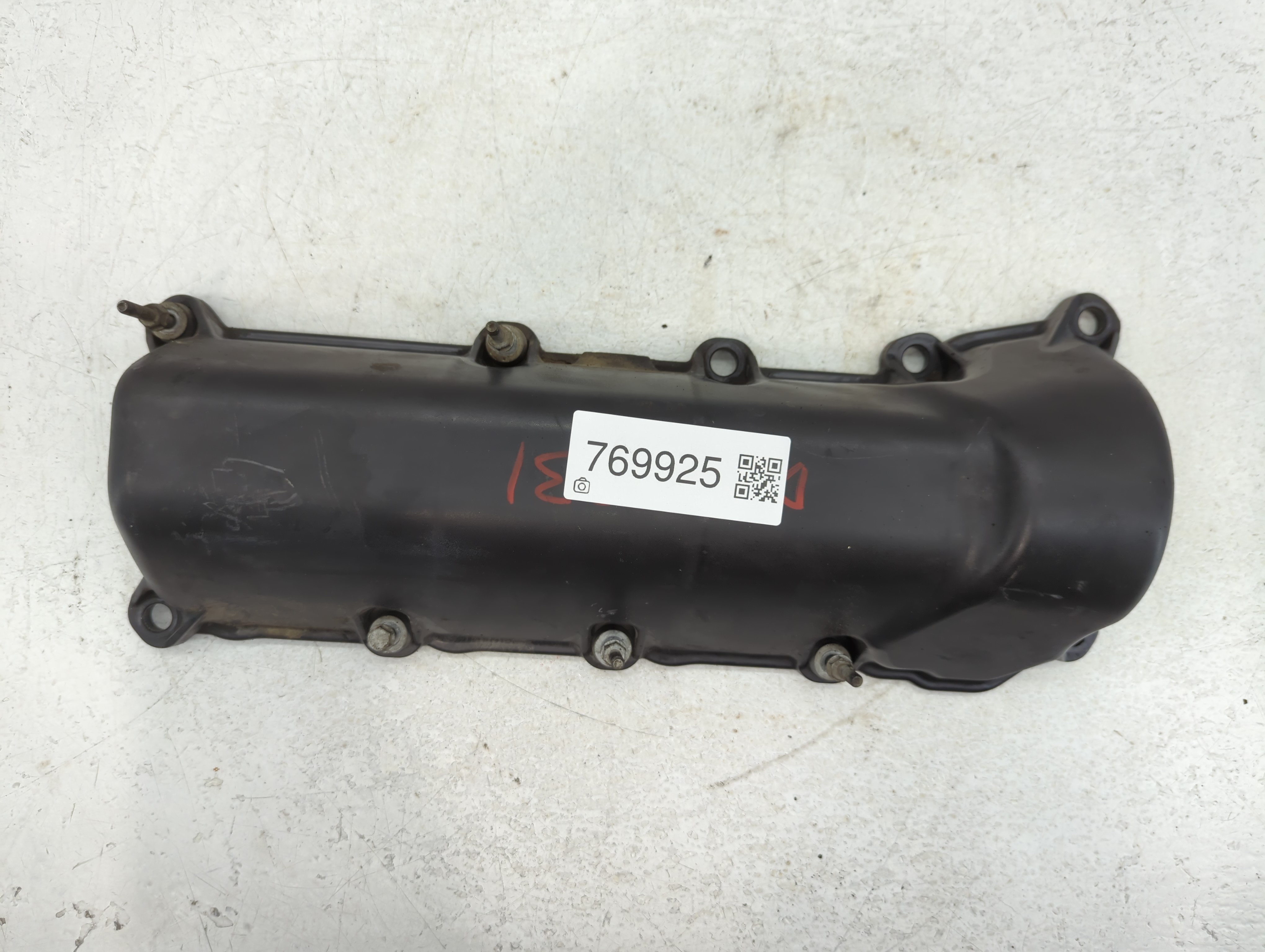 Picture of 2008 Jeep Liberty Passenger Right Cylinder Head Valve Cover 769925
