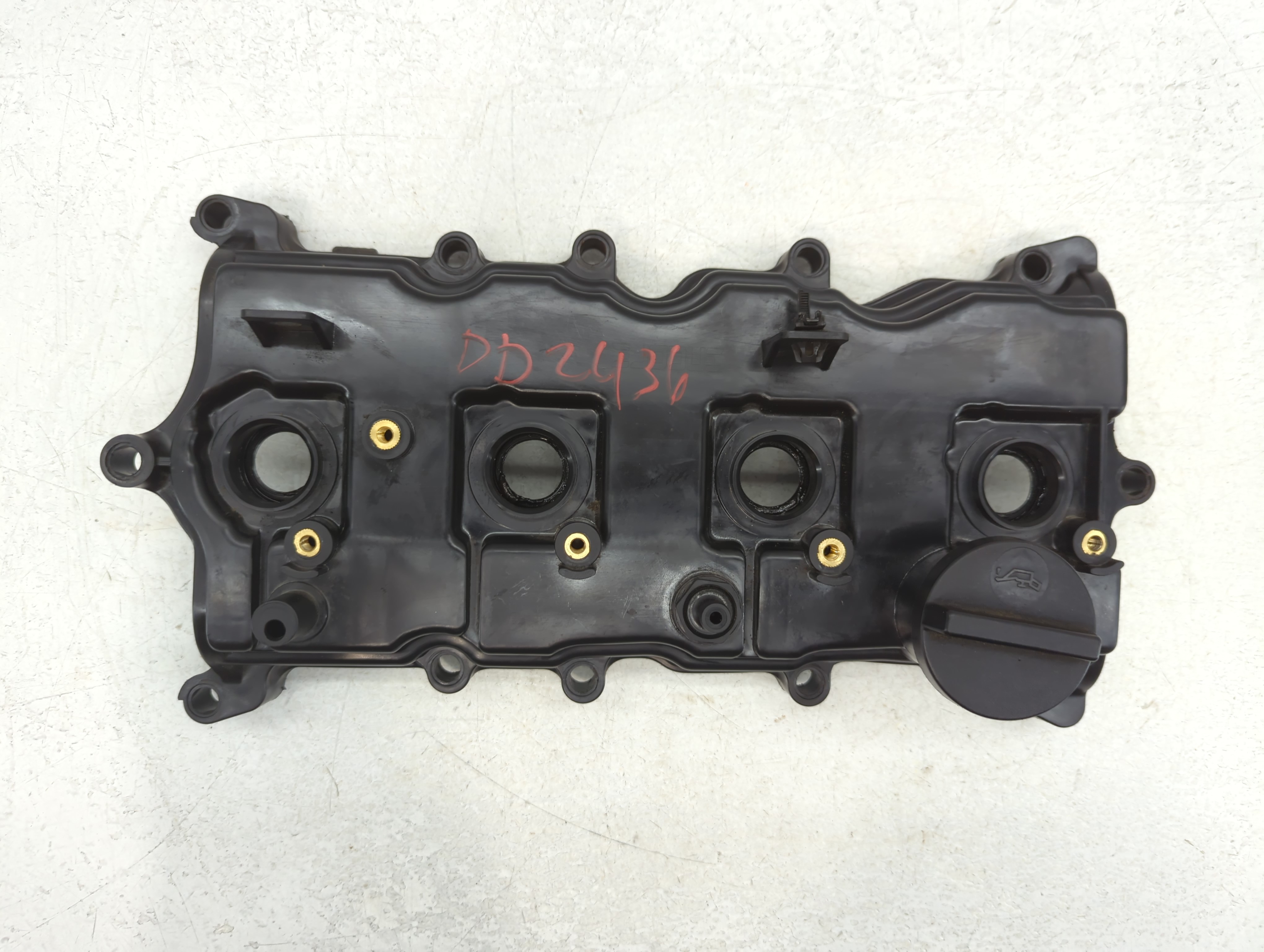 Picture of 2007 Nissan Altima Passenger Right Cylinder Head Valve Cover 770000