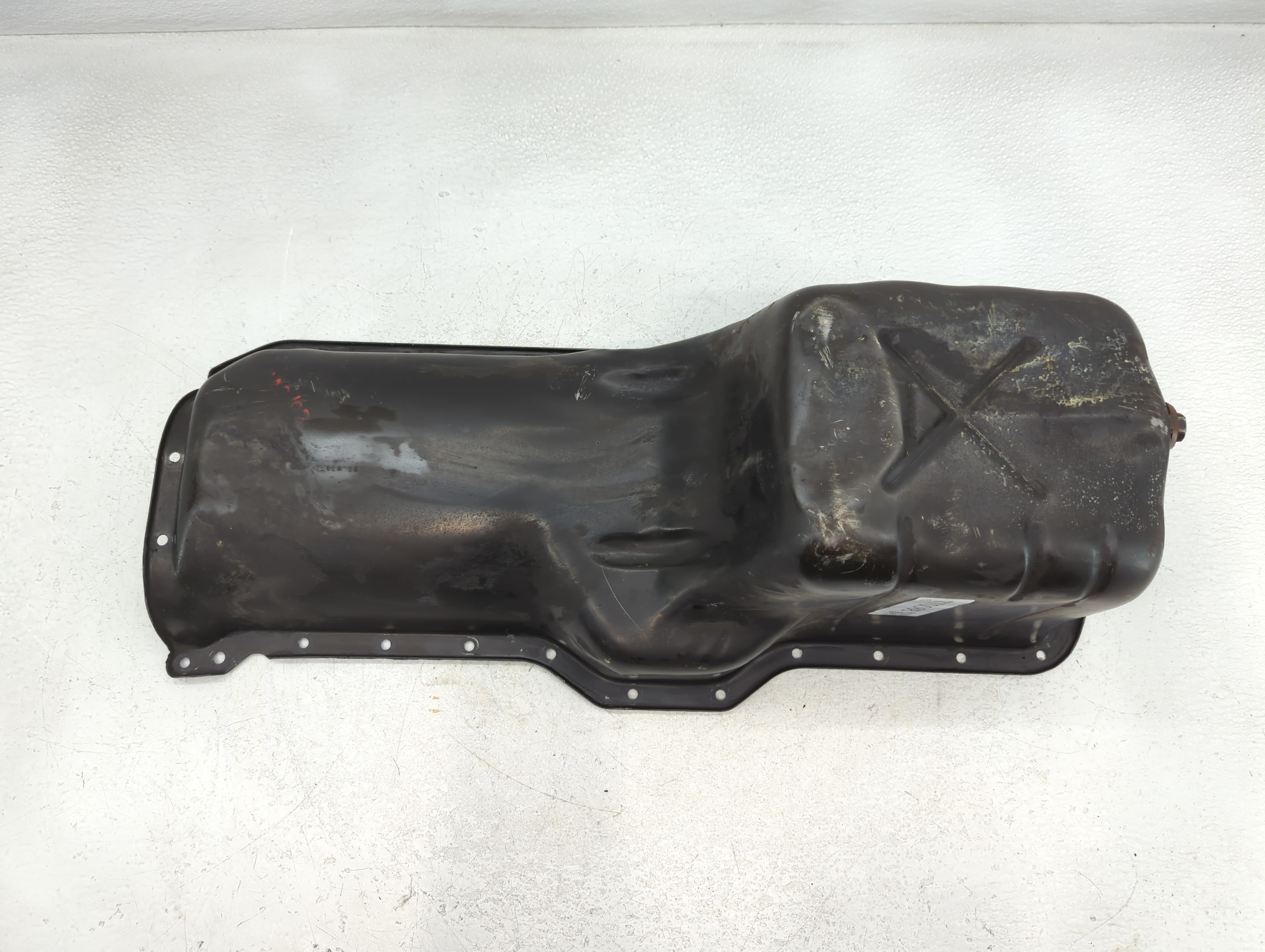 1993-1998 Jeep Grand Cherokee Engine Oil Pan 770068 - Oemusedautoparts1.com