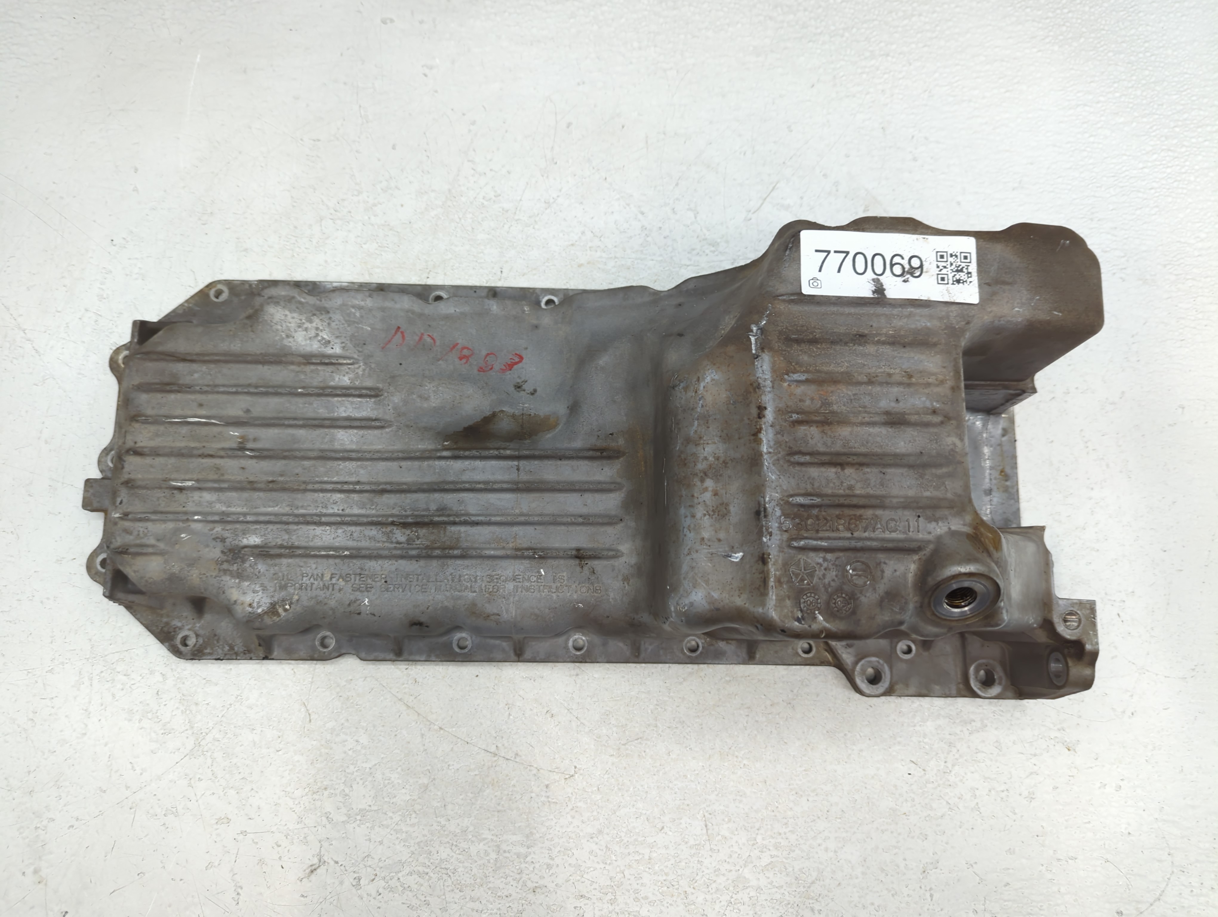 2006-2010 Jeep Commander Engine Oil Pan 770069 - Oemusedautoparts1.com
