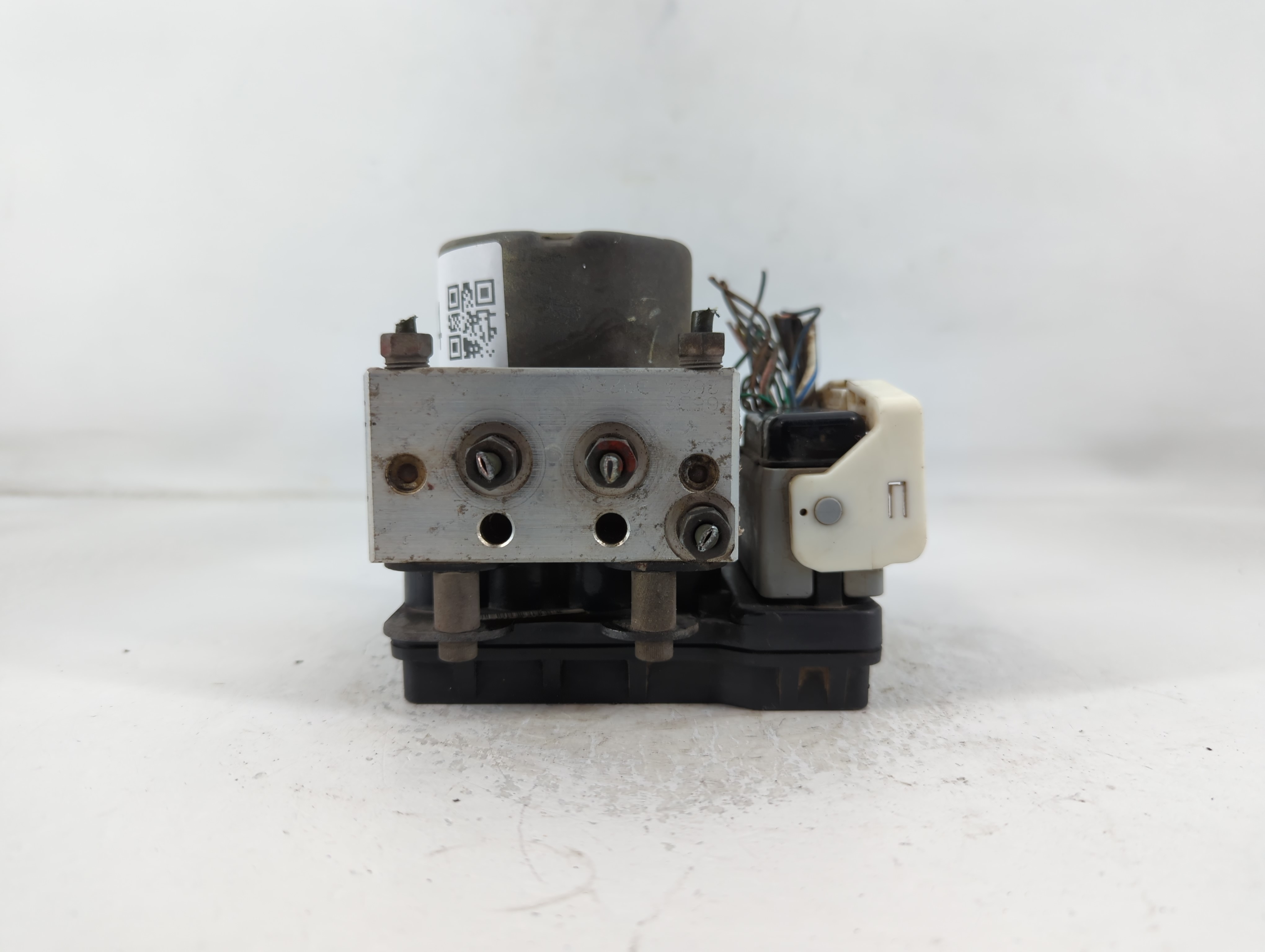 Picture of 2009-2011 Mitsubishi Endeavor Abs Pump Control Module 771064