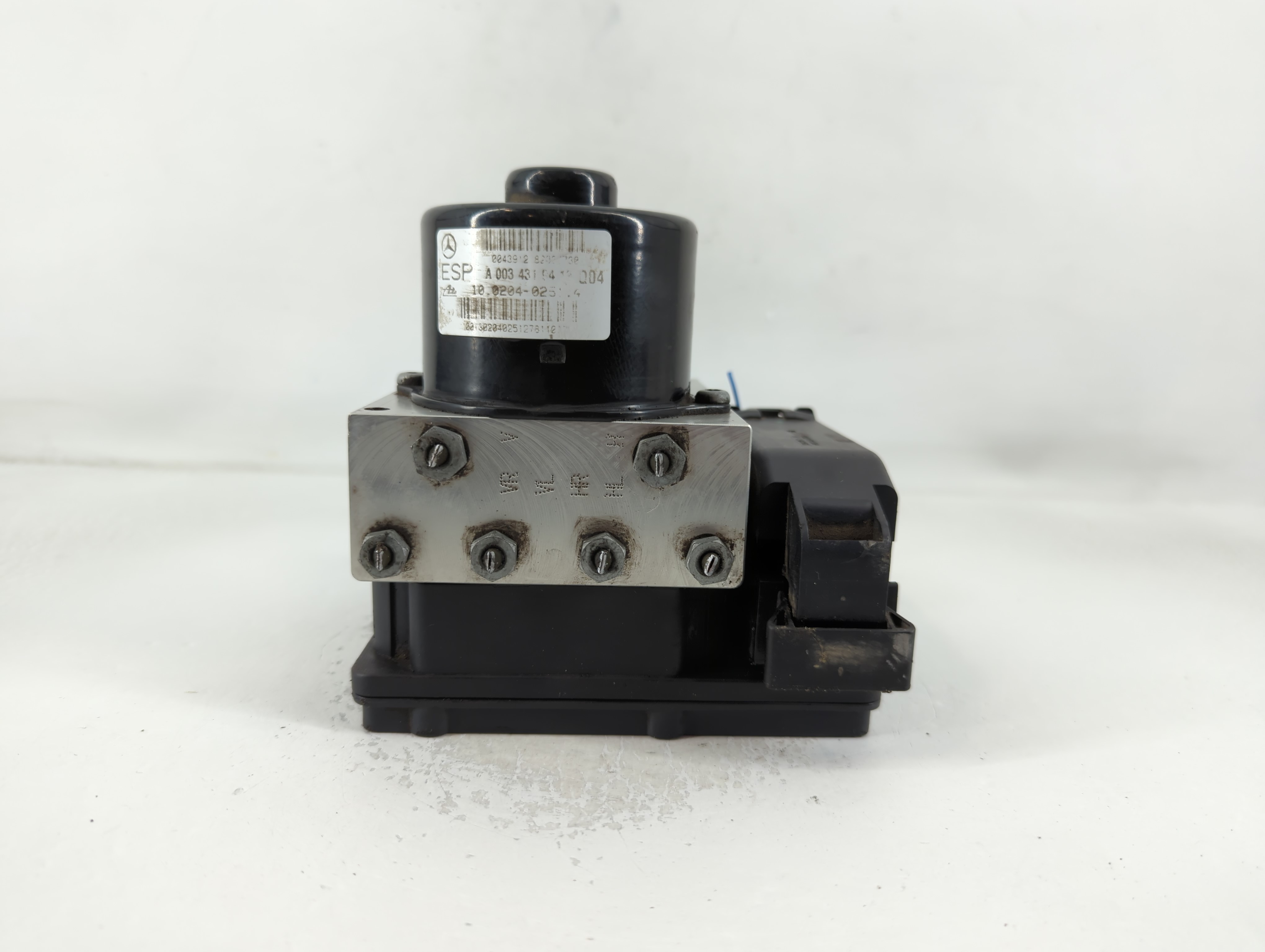 Picture of 2001-2002 Mercedes-benz C240 Abs Pump Control Module 771092