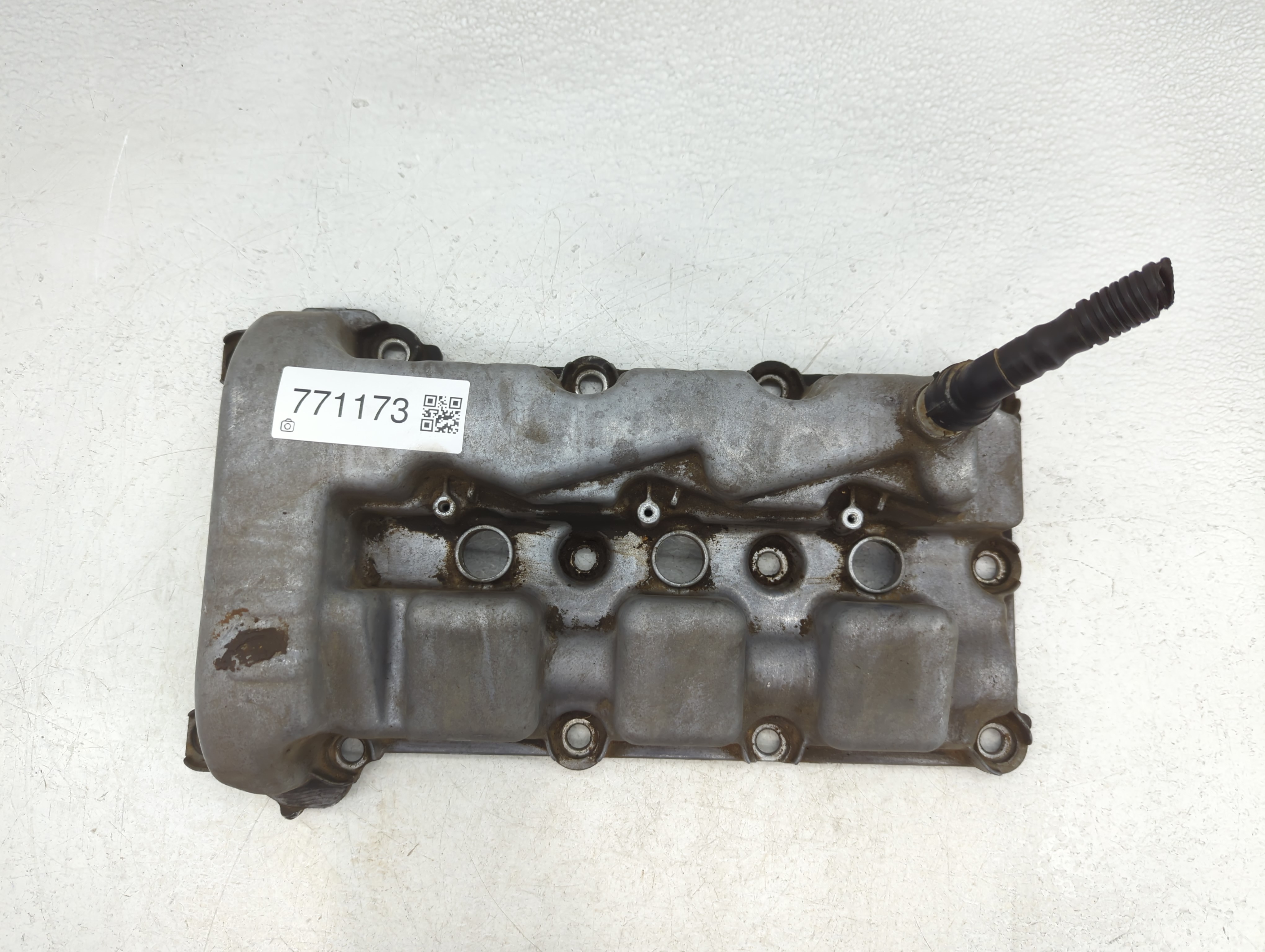 Picture of 2008 Ford Escape Passenger Right Cylinder Head Valve Cover 771173