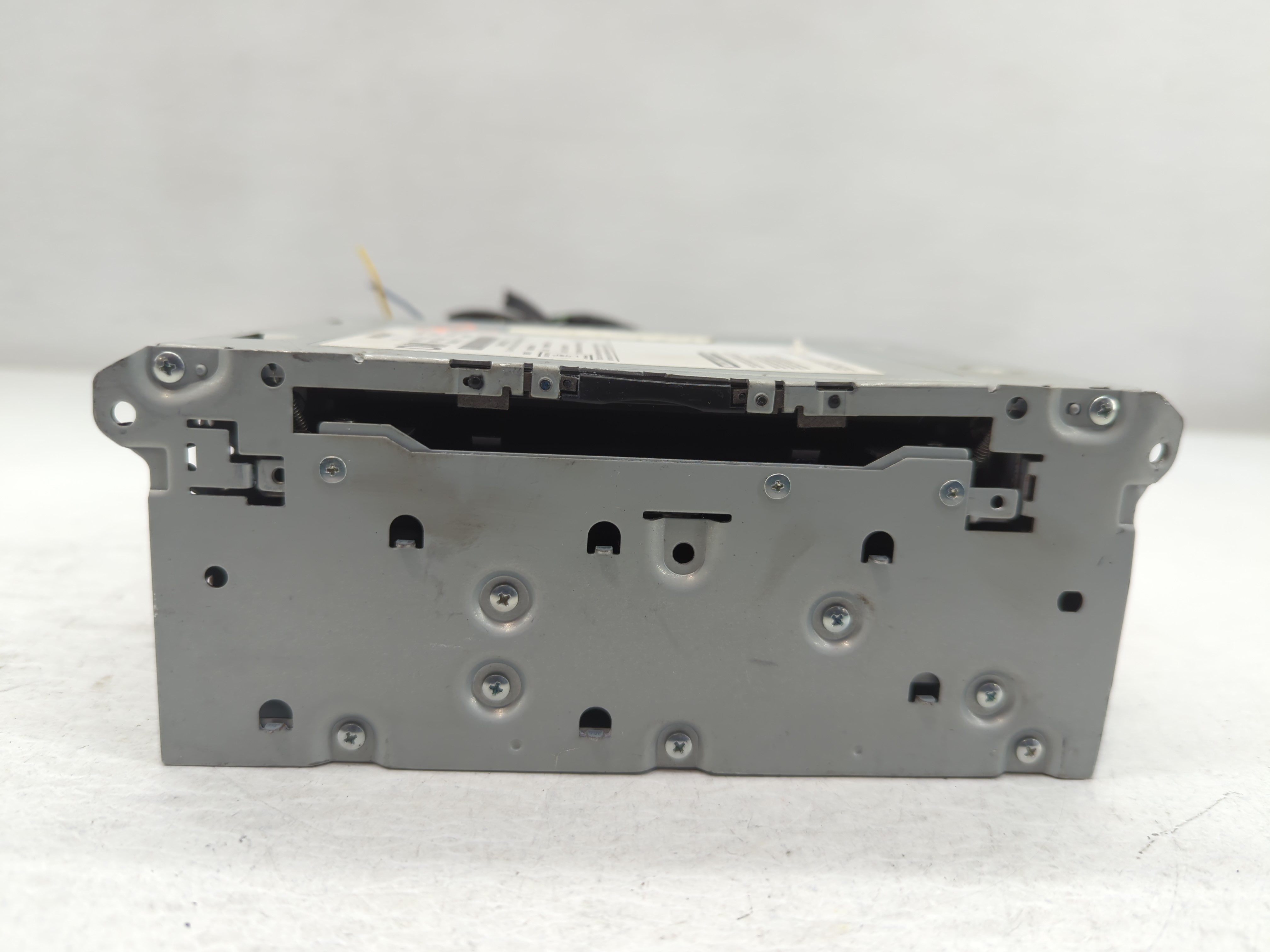 2017-2019 Infiniti Qx30 Am Fm Cd Player Radio Receiver 771227 - Oemusedautoparts1.com
