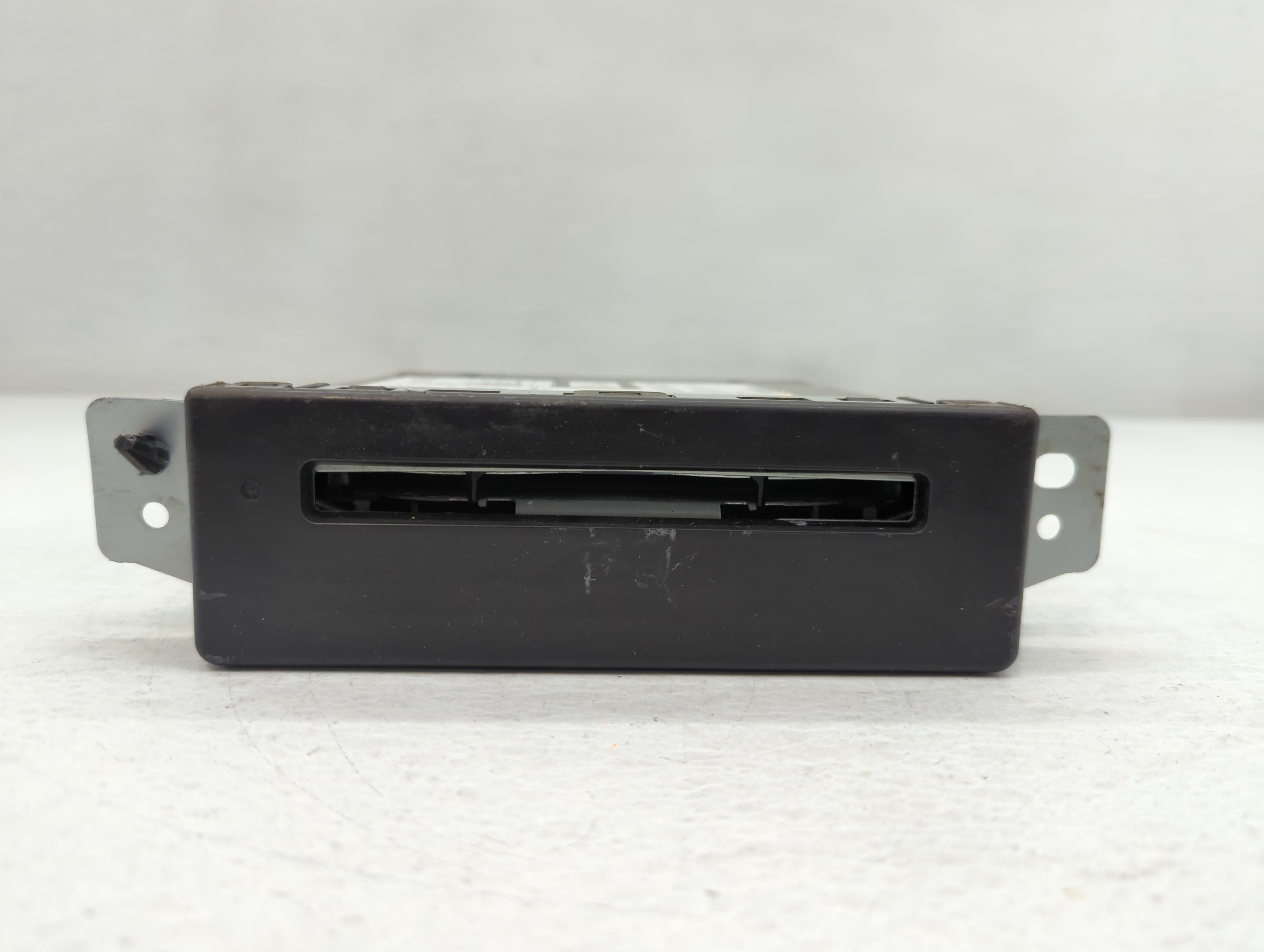 2015-2015 Chevrolet Silverado 1500 Am Fm Cd Player Radio Receiver 771314 - Oemusedautoparts1.com