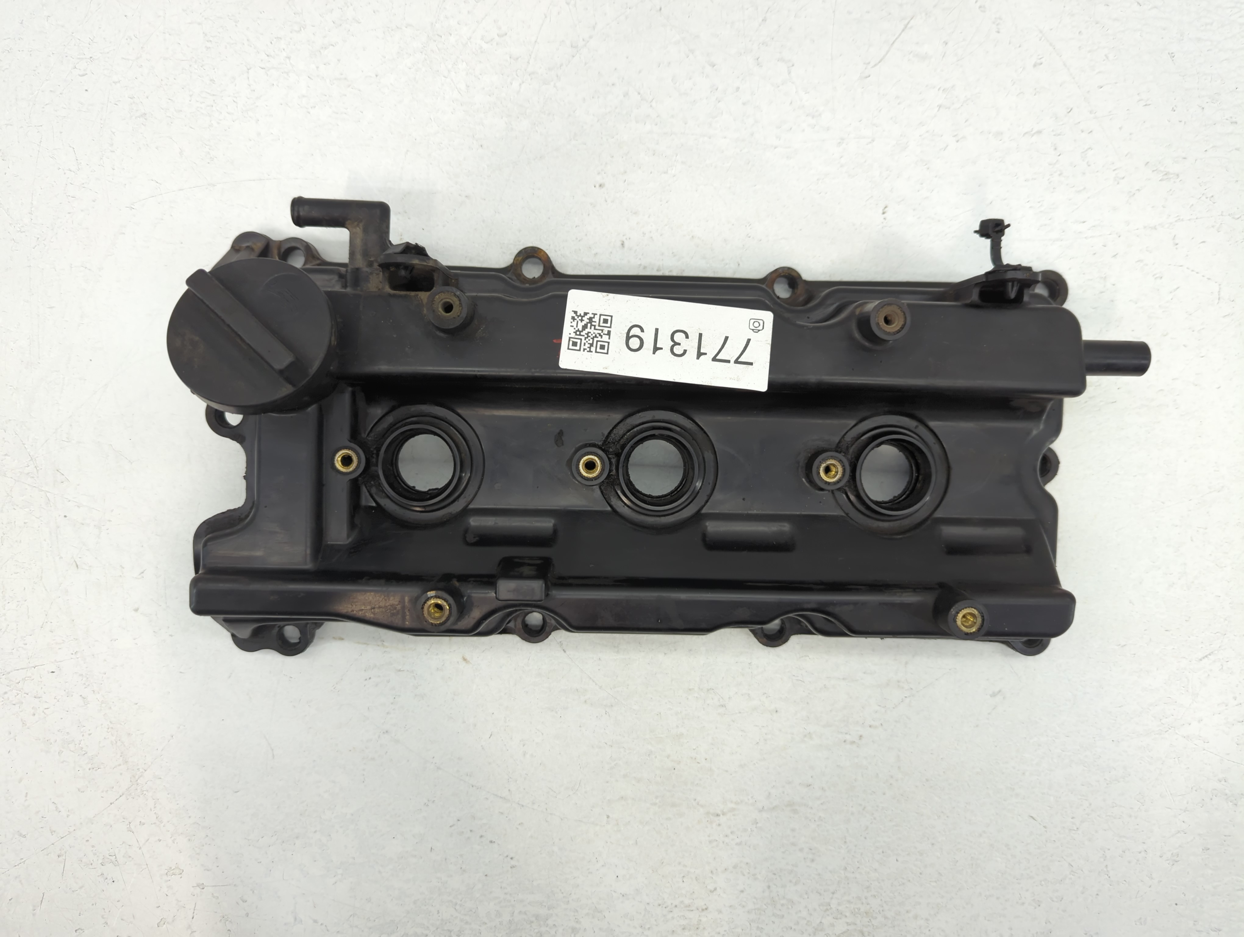 Picture of 2004 Nissan Quest Passenger Right Cylinder Head Valve Cover 771319
