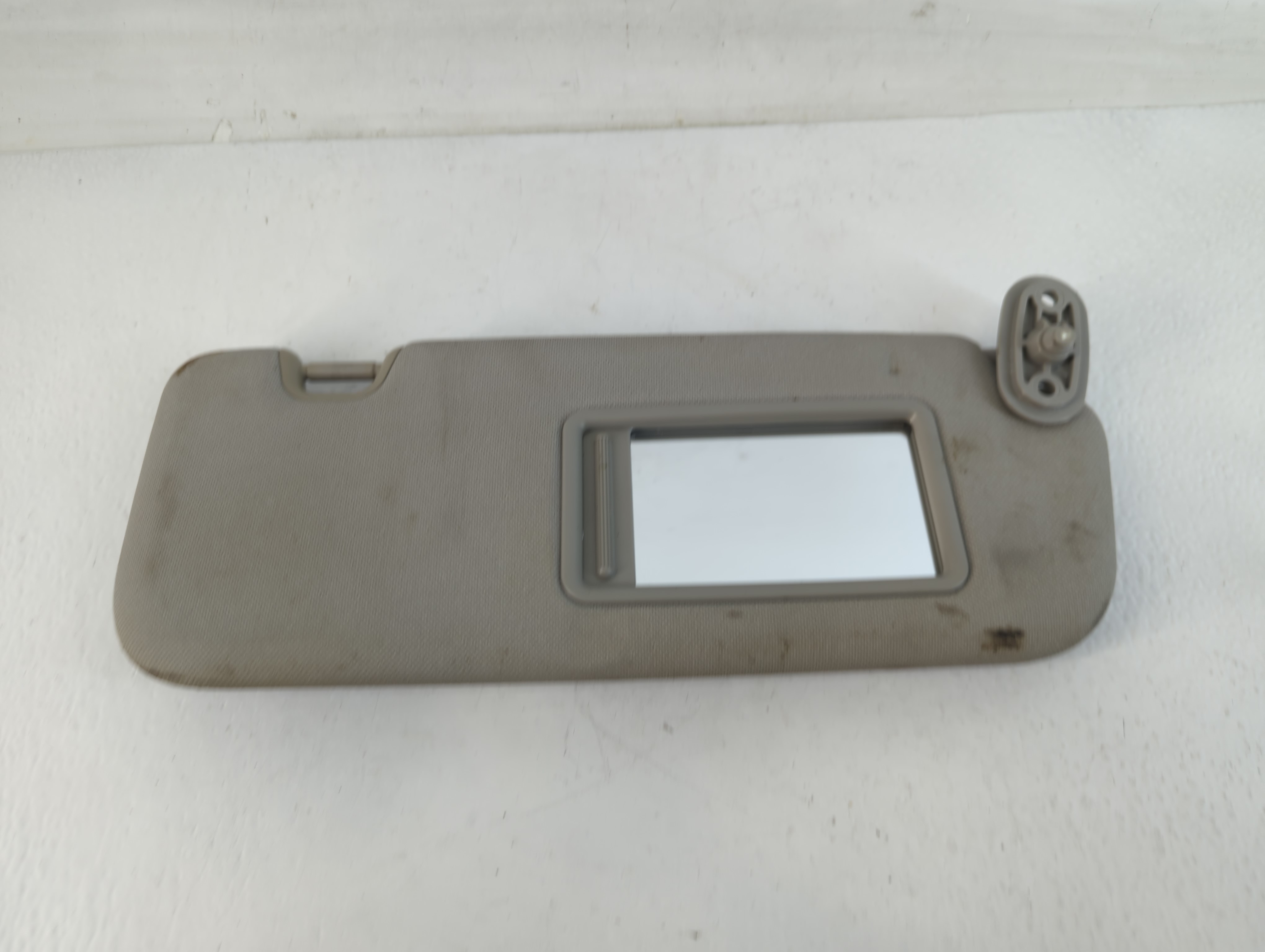 Picture of 2014-2016 Kia Forte Passenger Sun Visor Mirror Right Sunvisor Grey 771391