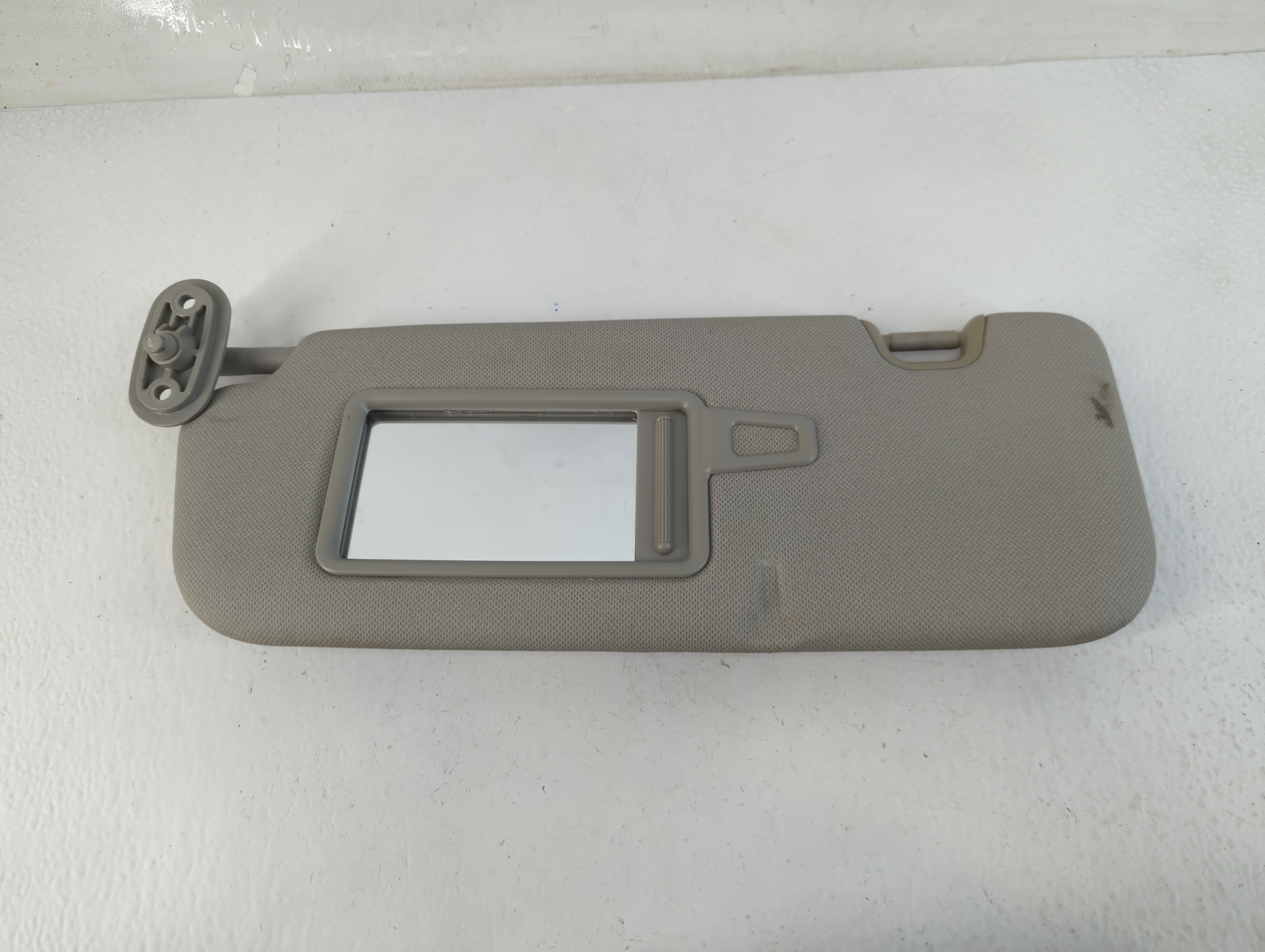 2014-2016 Kia Forte Driver Sun Visor Mirror Left Sunvisor Grey 771397 - Oemusedautoparts1.com