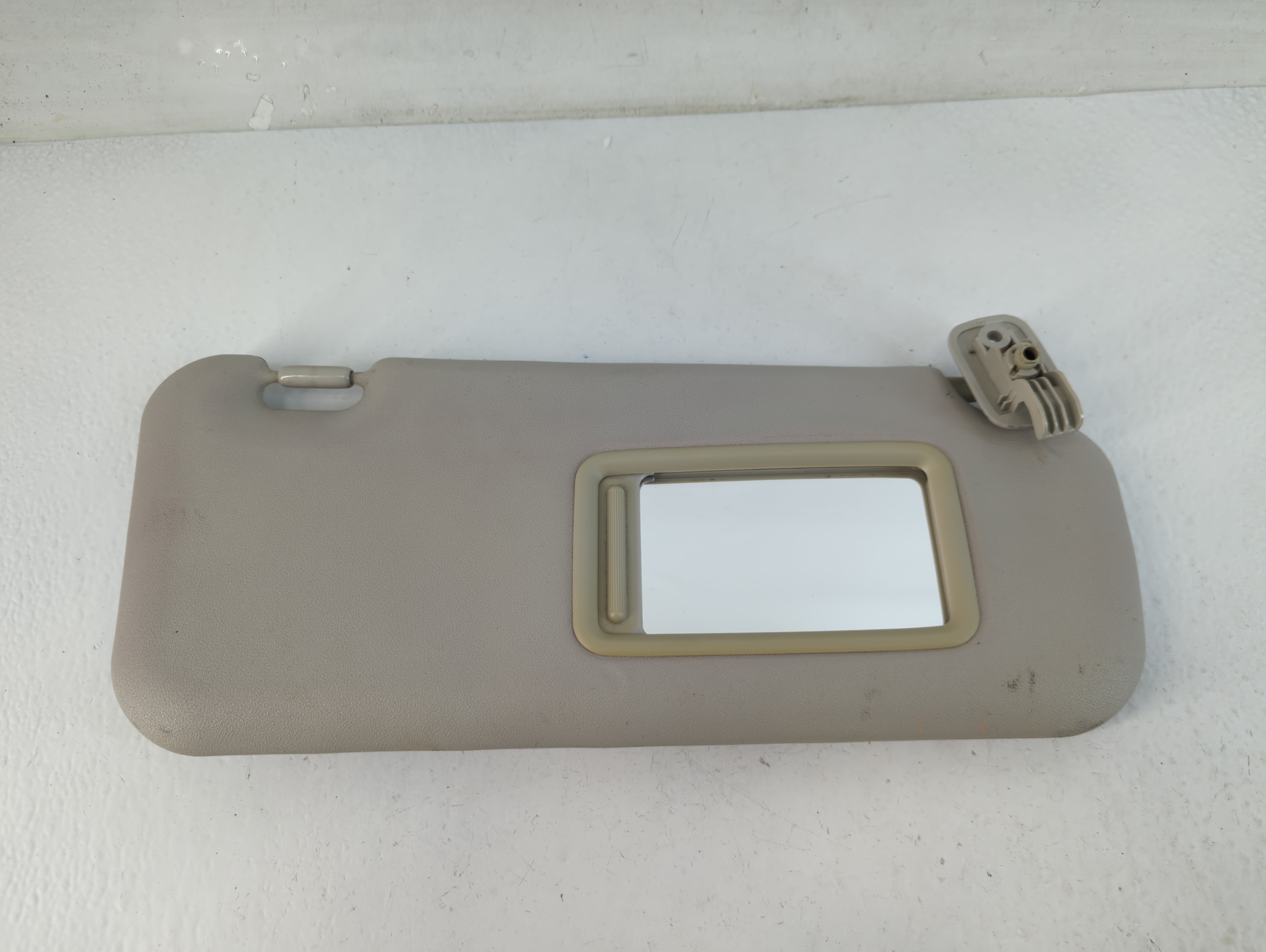Picture of 2010-2012 Mazda Cx-7 Passenger Sun Visor Mirror Right Sunvisor Grey 771401