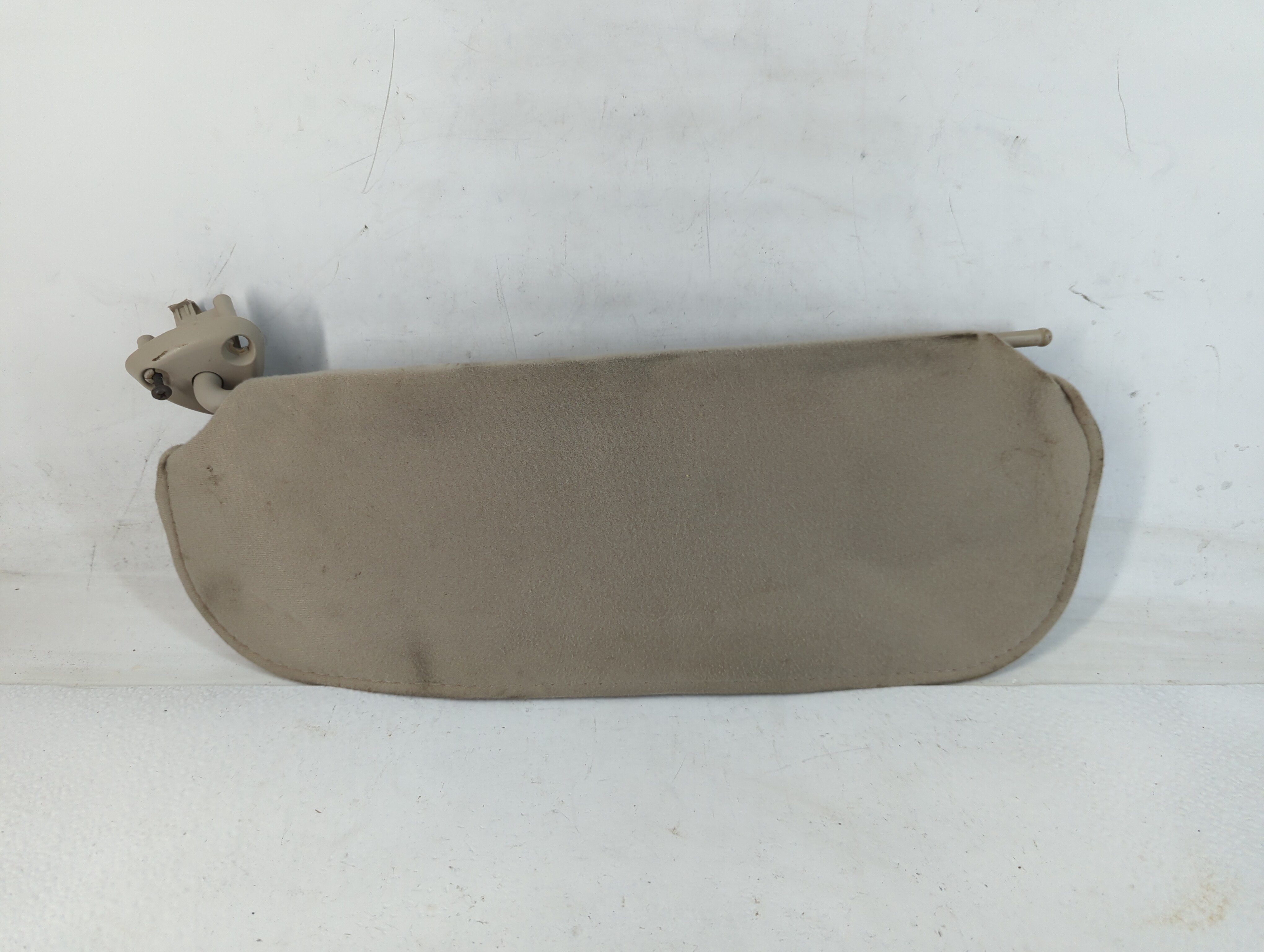 2003-2019 Gmc Savana 2500 Driver Sun Visor Mirror Left Sunvisor Beige 771410 - Oemusedautoparts1.com