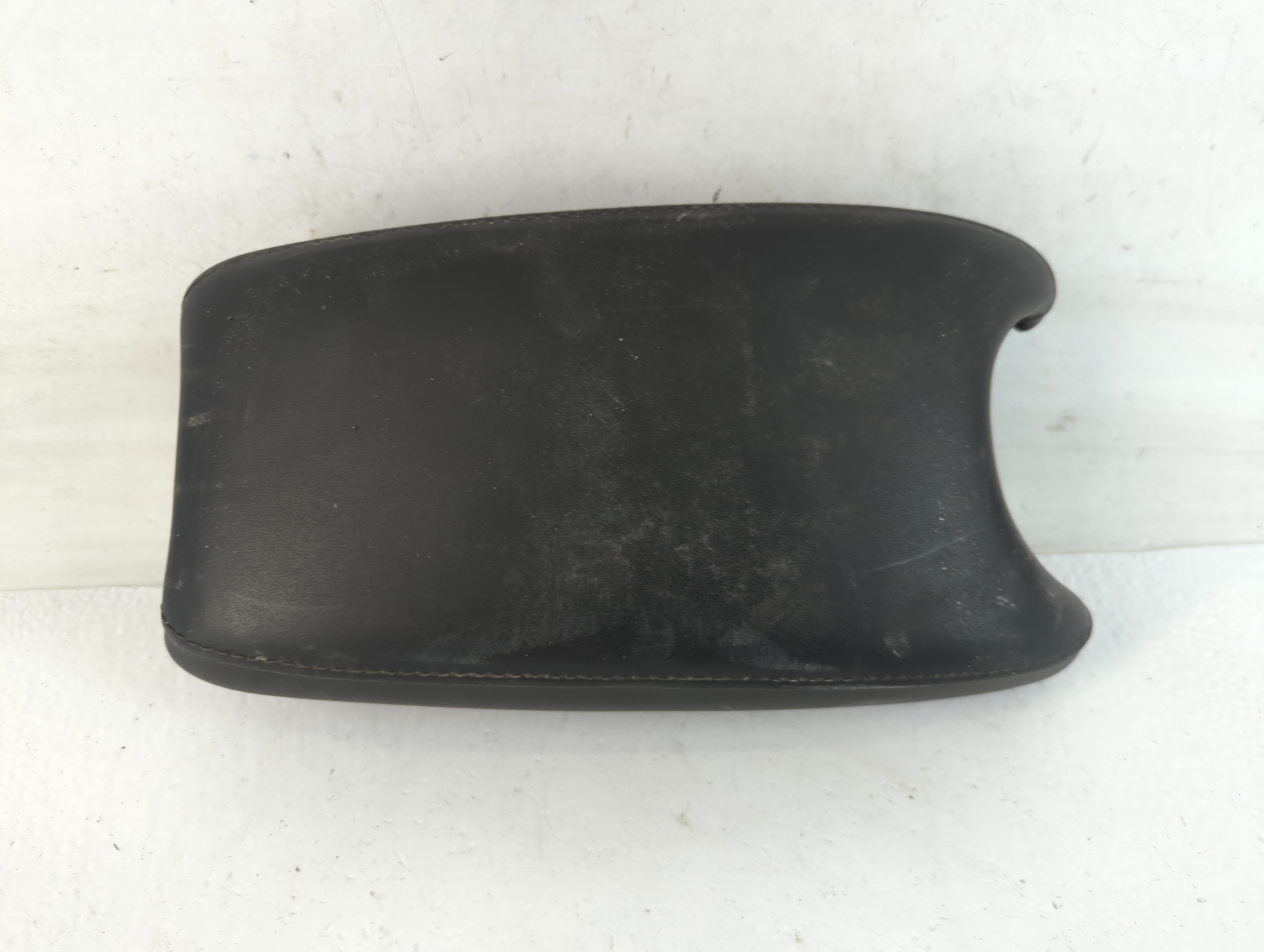 Picture of 2021 Honda Hr-v Center Console Armrest Cover Lid Black 771433