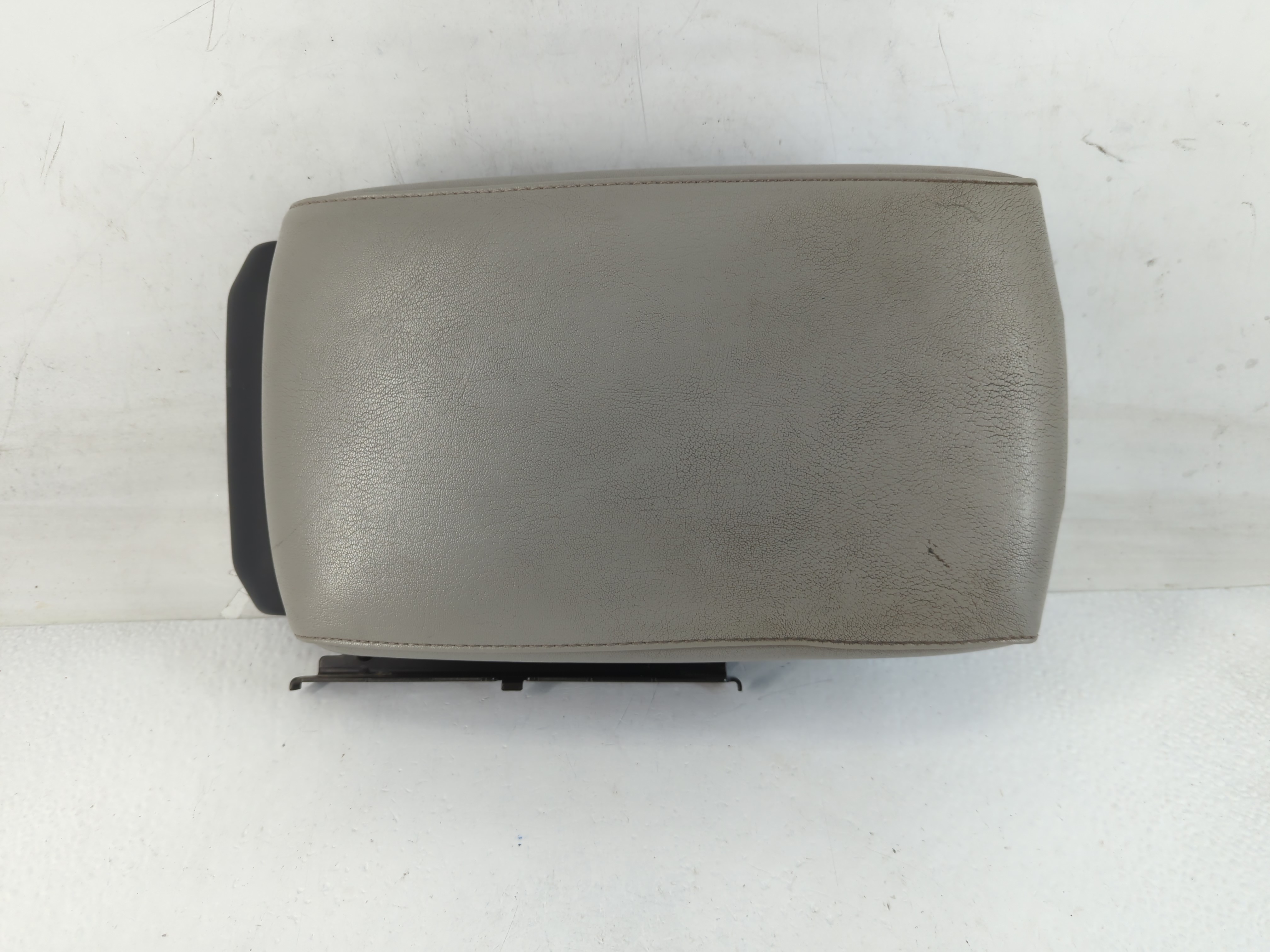 2006 Nissan Maxima Center Console Armrest Cover Lid Grey 771439 - Oemusedautoparts1.com