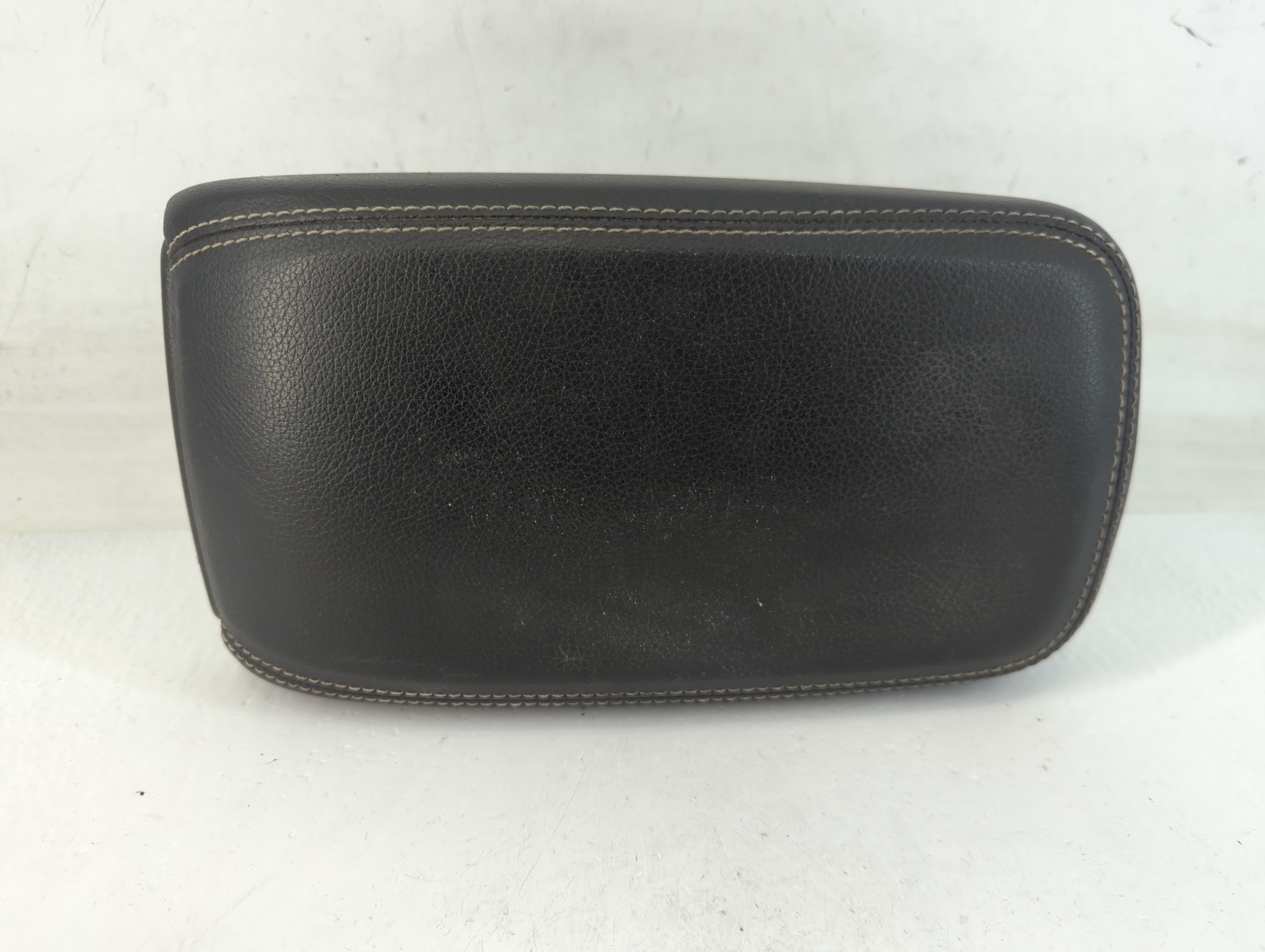 2015 Mercedes-benz Cla250 Center Console Armrest Cover Lid Black 771442 - Oemusedautoparts1.com