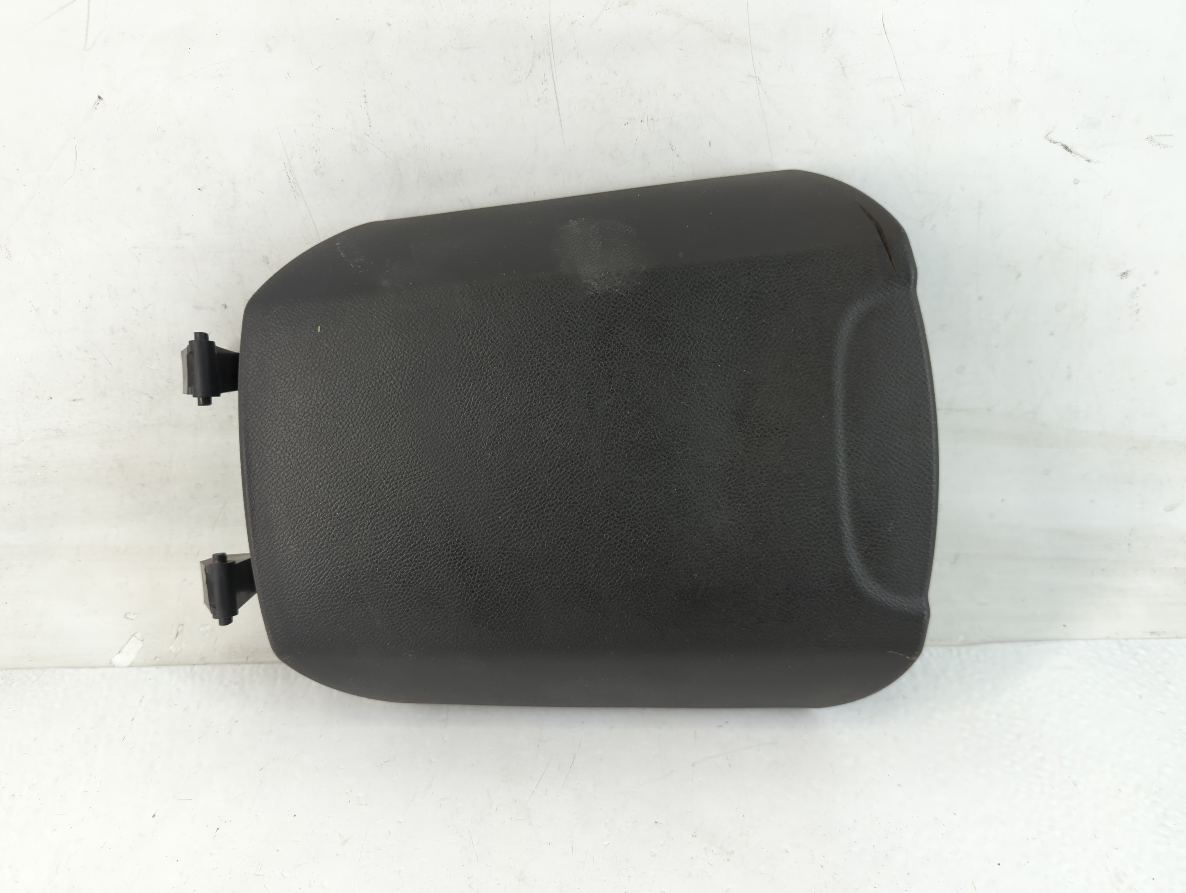 2014 Chevrolet Camaro Center Console Armrest Cover Lid Black 771456 - Oemusedautoparts1.com