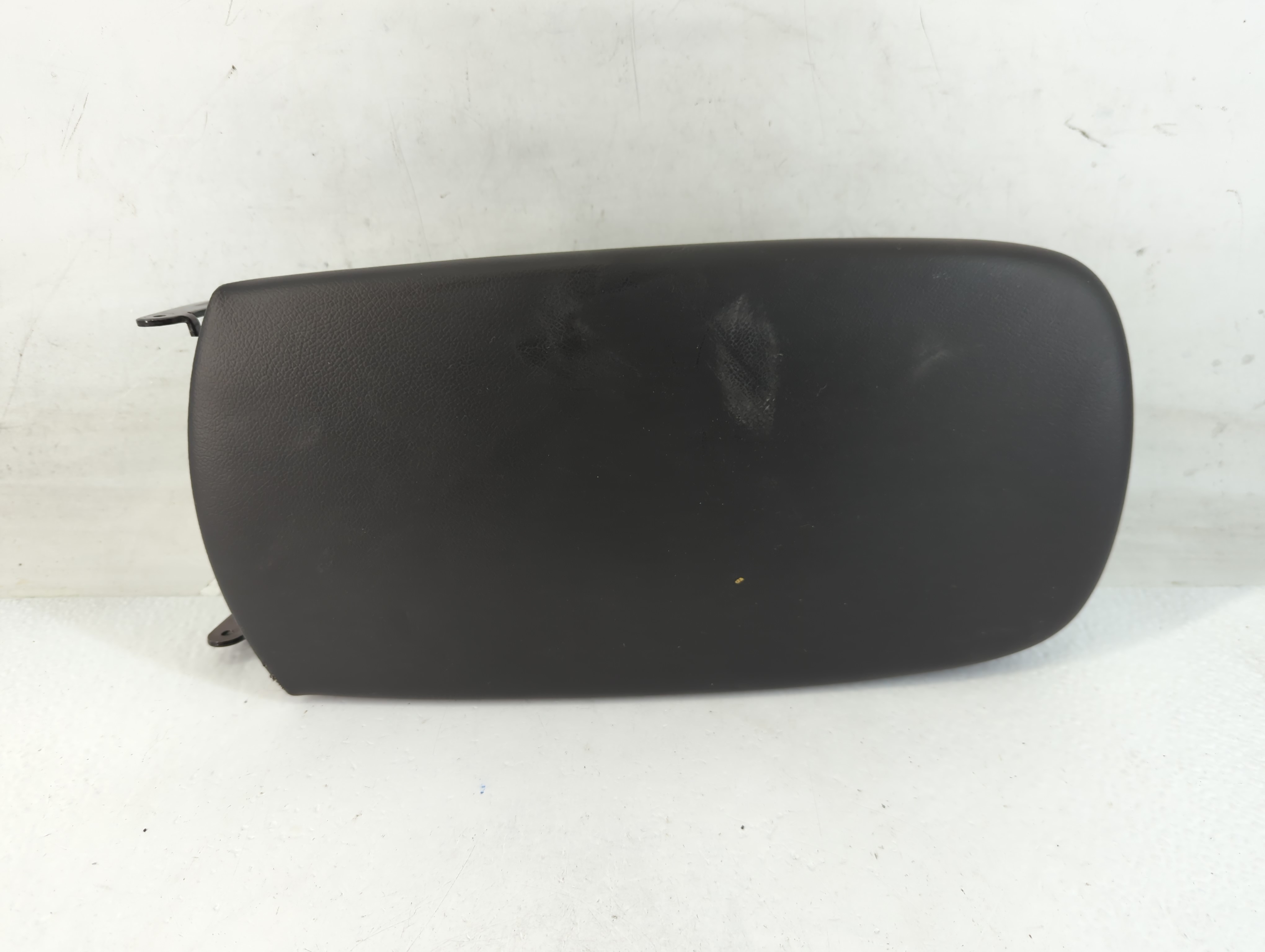 2020 Chevrolet Malibu Center Console Armrest Cover Lid Black 771460 - Oemusedautoparts1.com