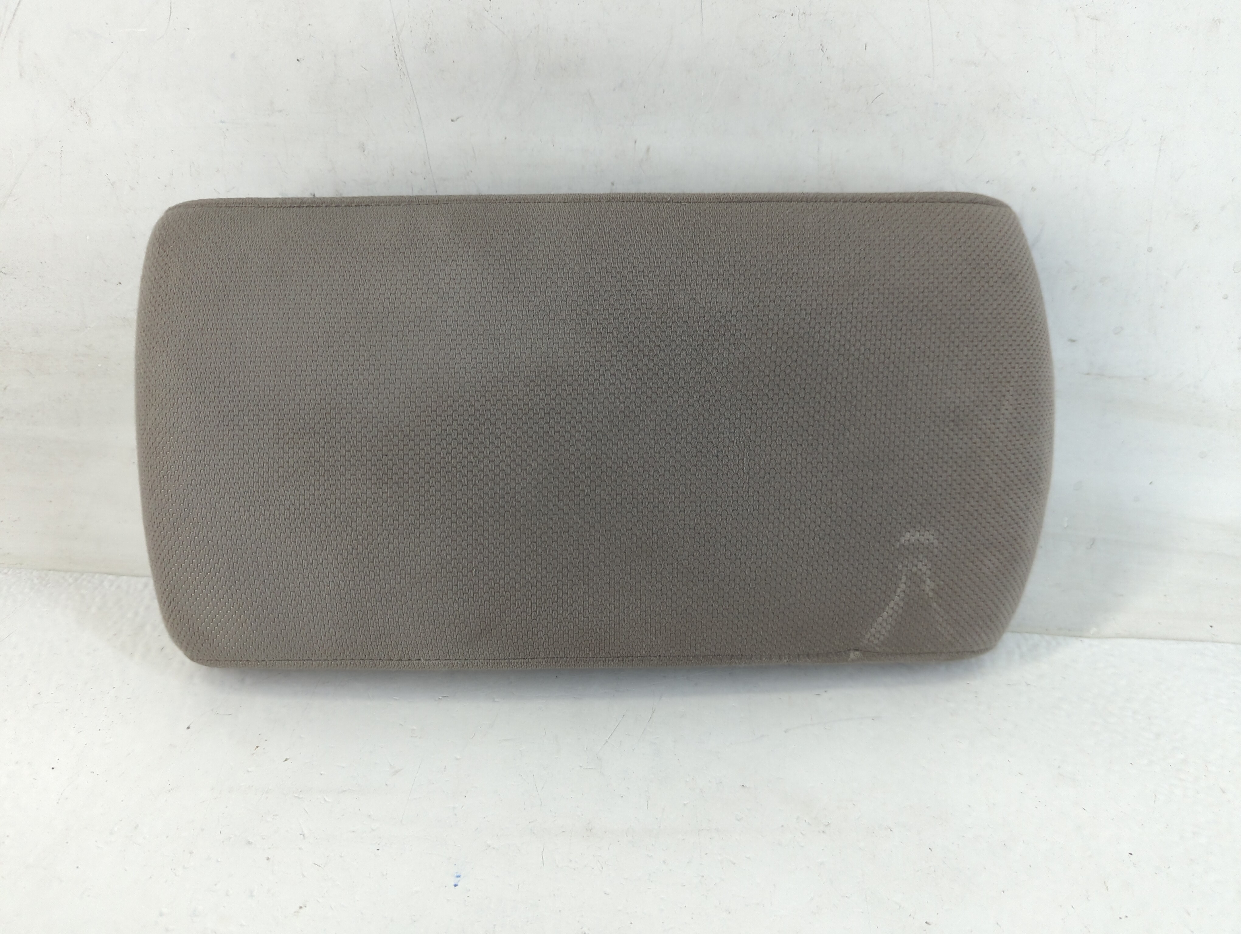 2012 Nissan Rogue Center Console Armrest Cover Lid Grey 771470 - Oemusedautoparts1.com