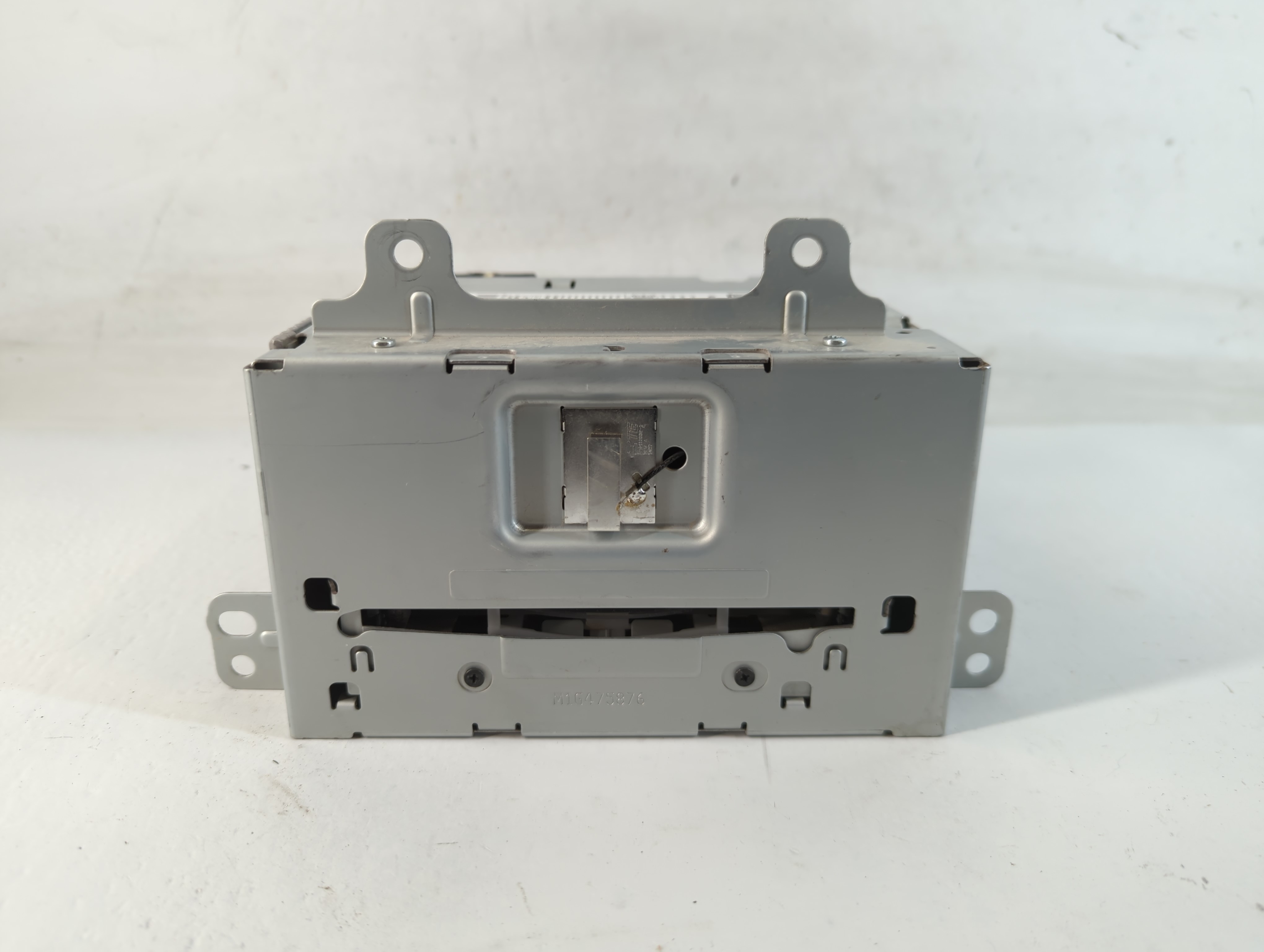 2016-2016 Buick Encore Am Fm Cd Player Radio Receiver 771867 - Oemusedautoparts1.com