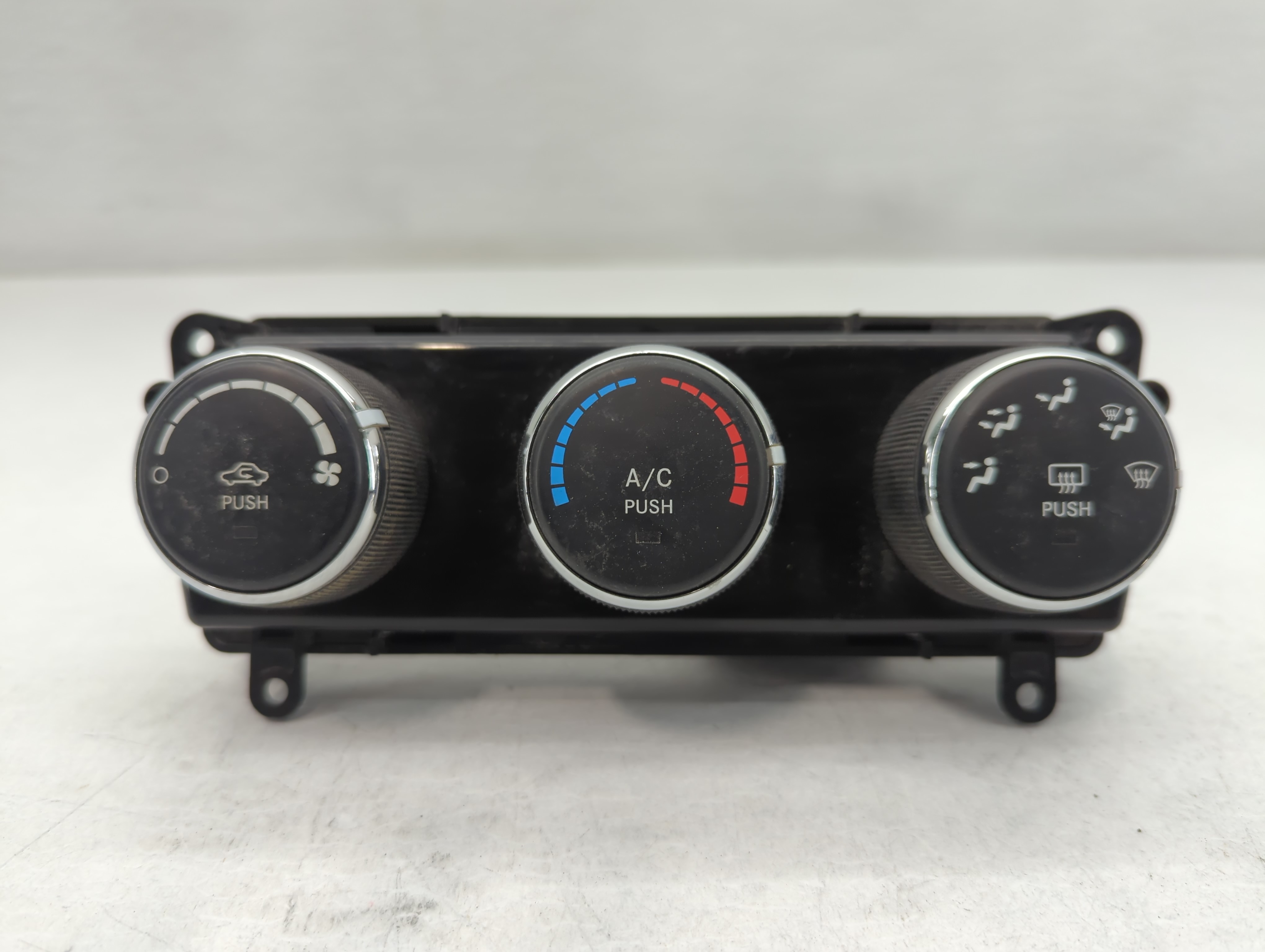 Jeep Compass Ac Heater Climate Control P55111278af 771945 - Oemusedautoparts1.com