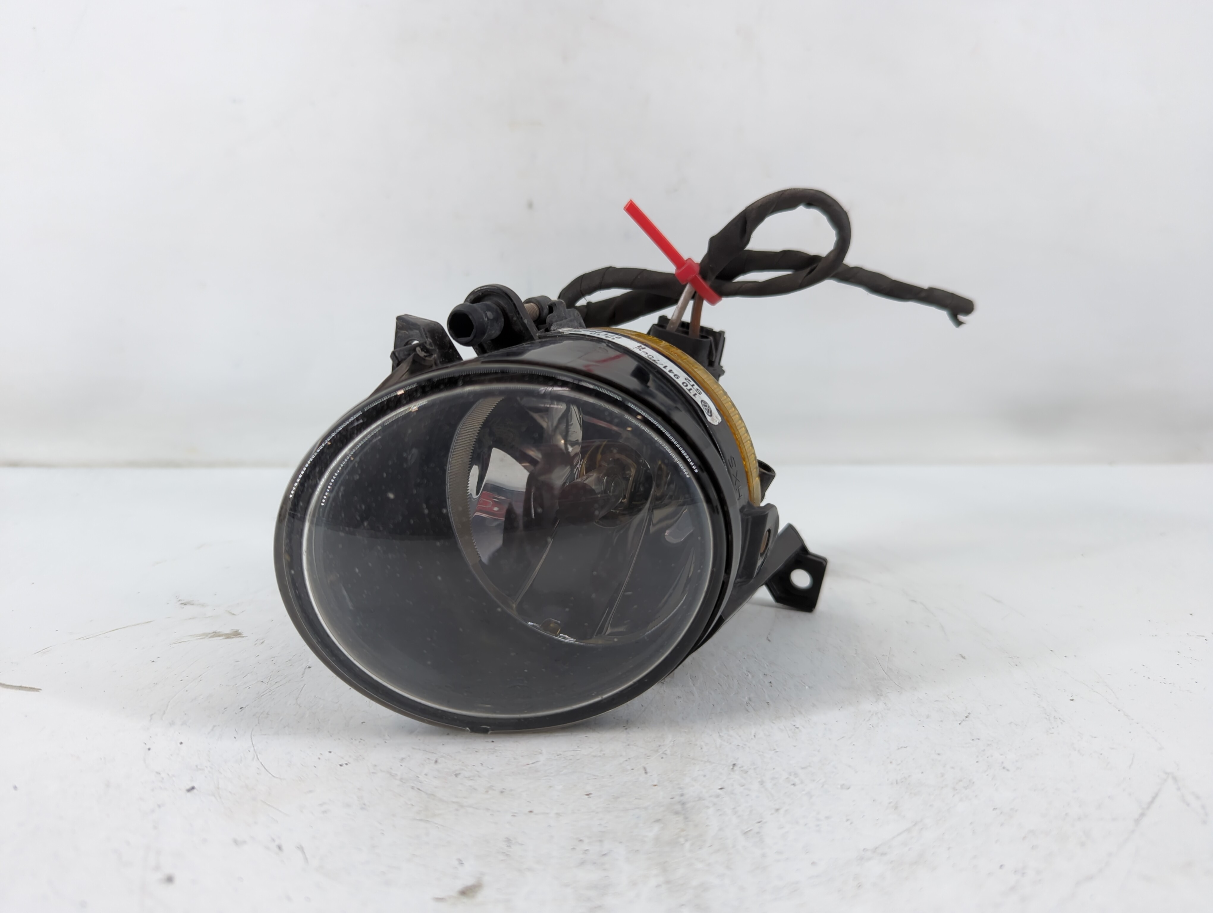 Picture of 2009-2011 Volkswagen Tiguan Passenger Right Oem Front Light Lamp 771959